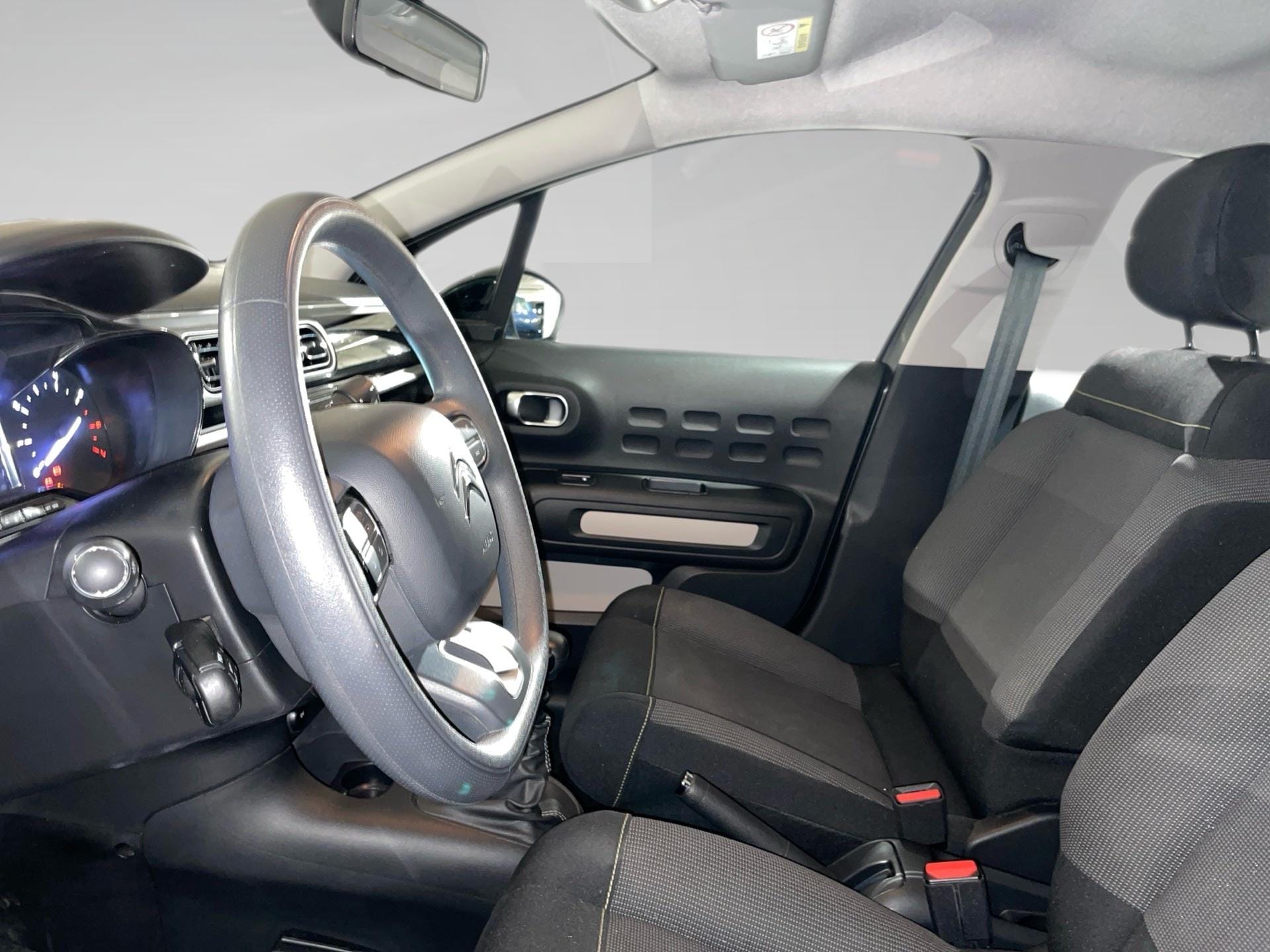 Citroën C3 1.5 BlueHDi 100 S&S - Photo 3