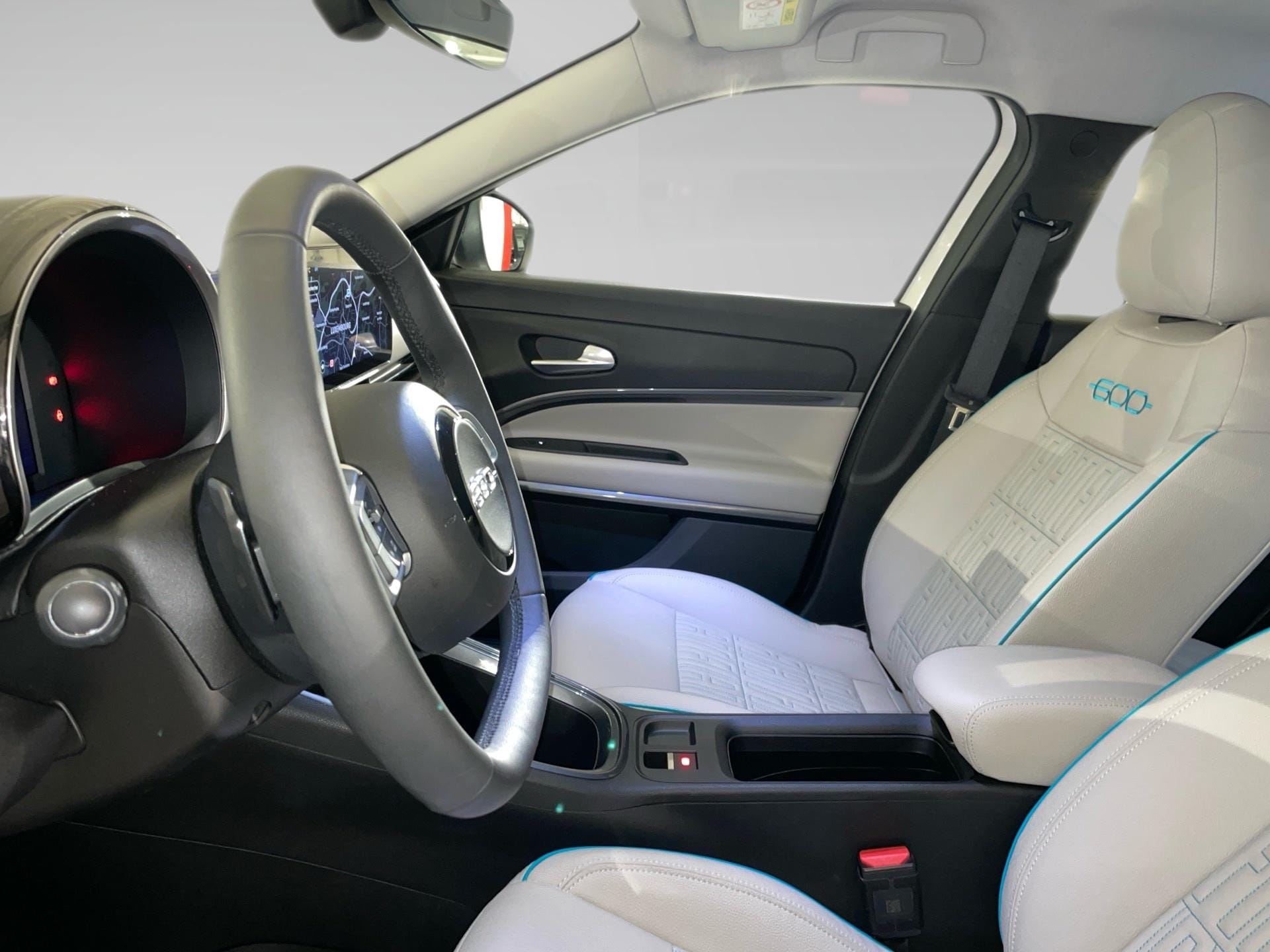 Fiat 600 1.2 Hybrid Urban - Photo 3