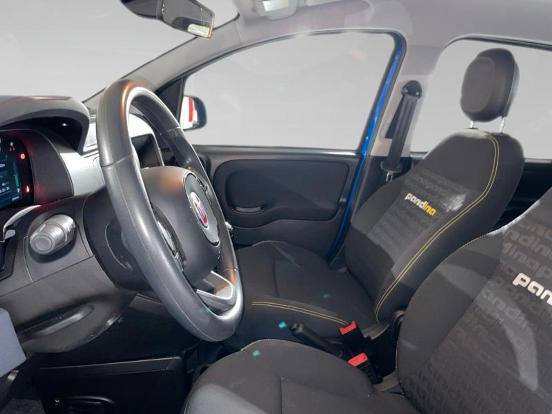 Fiat Panda 1.0 Hybrid 70 MT6 - Photo 3