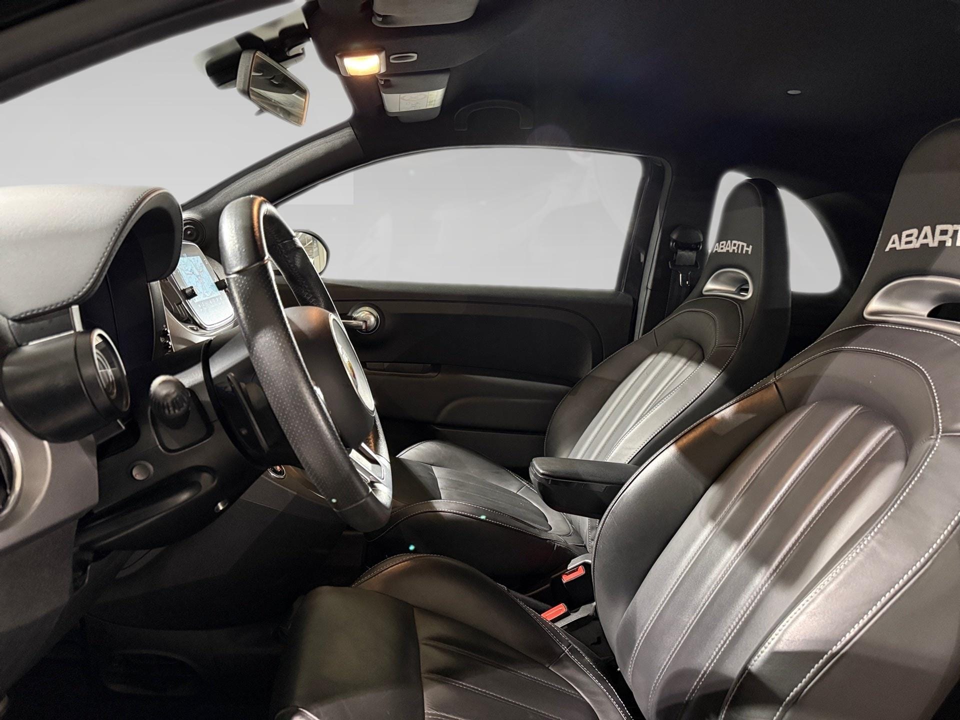 Abarth 500 1.4 T-Jet 595 121kW Turismo - Photo 3