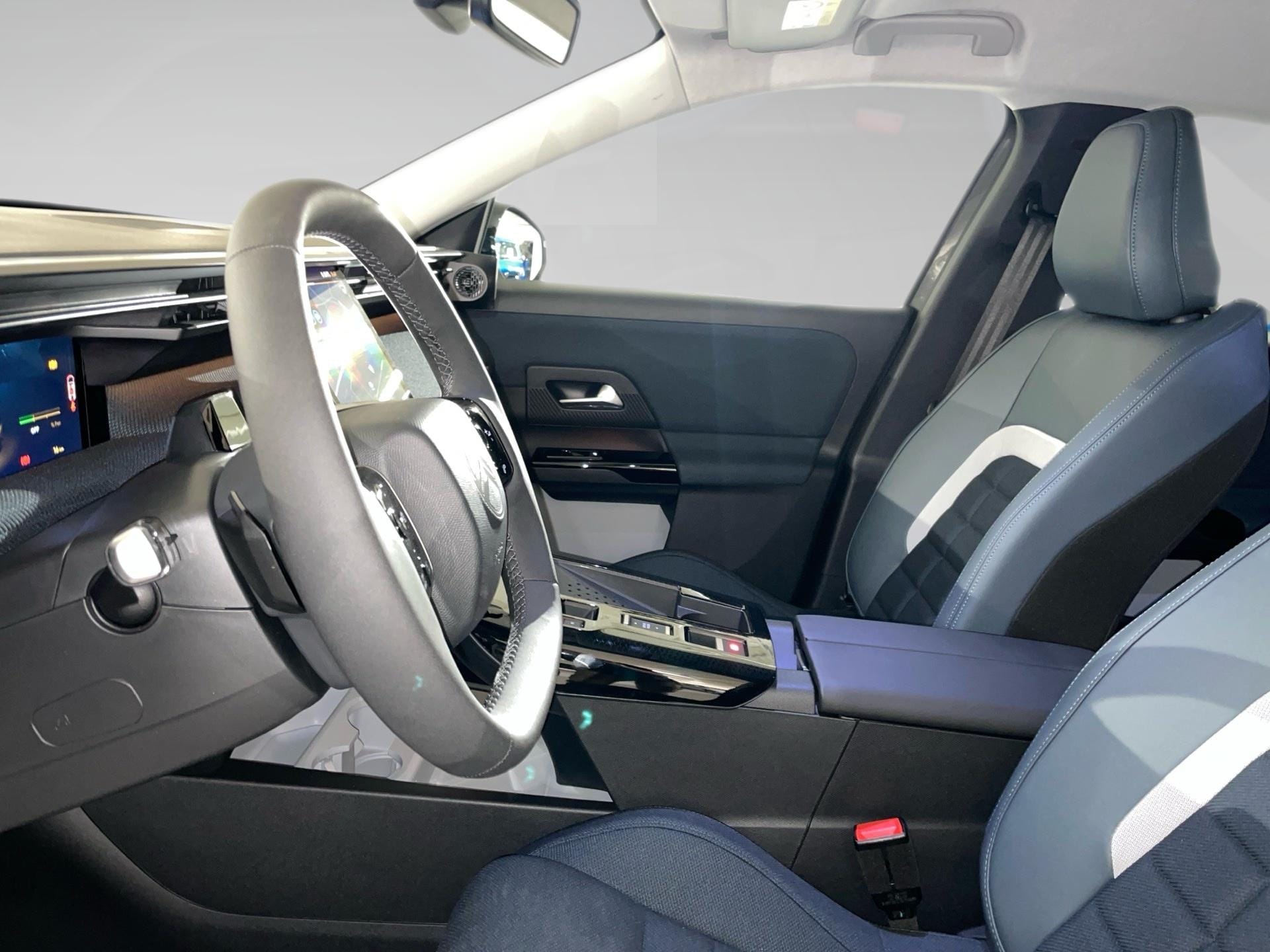 Citroën C5 Aircross Hybrid 136 e-DSC6 - Photo 3