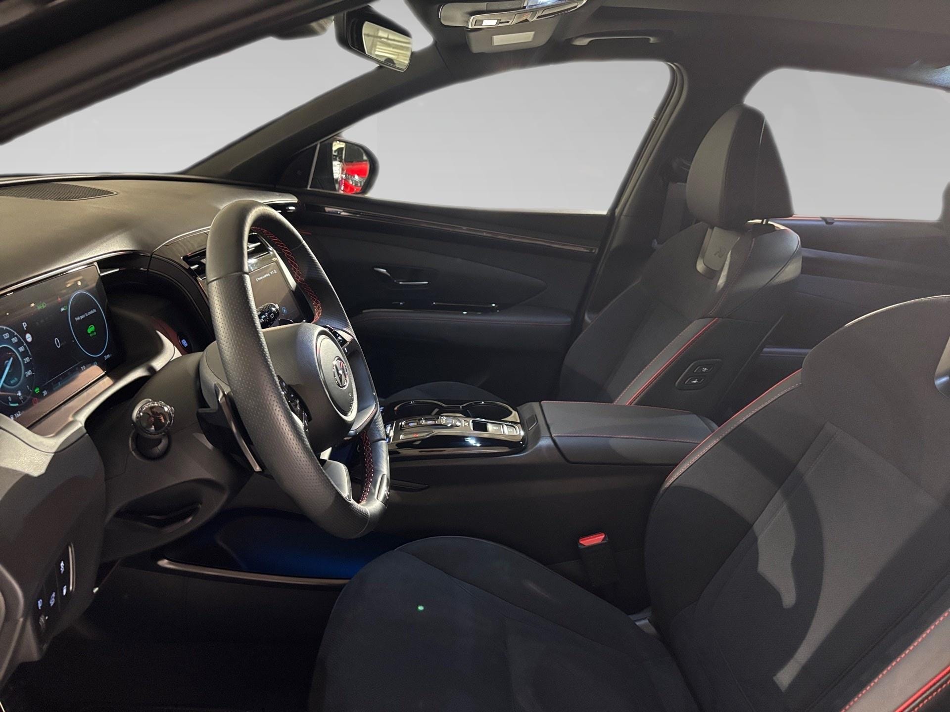 Hyundai TUCSON 1.6 N LINE PLUG IN - Photo 3