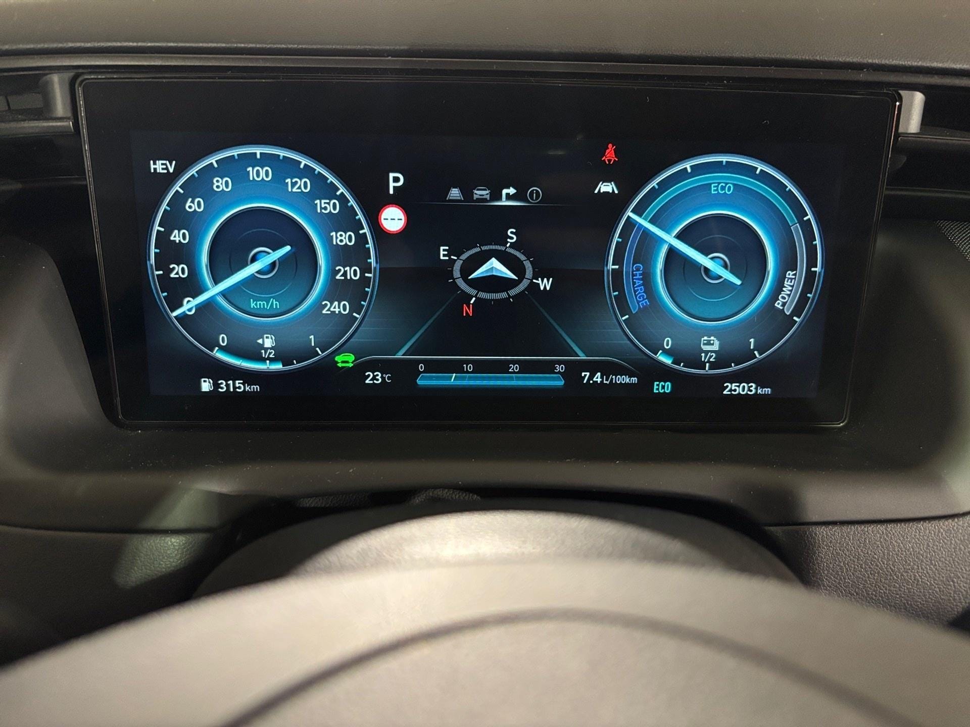 Hyundai TUCSON 1.6 N LINE PLUG IN HYBRID - Photo 2