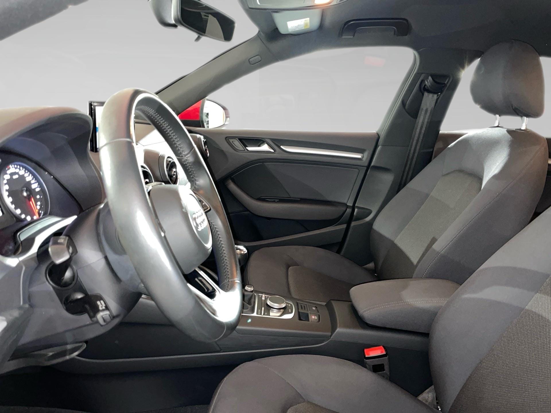 Audi A3 35 TFSI edition one Sportback - Photo 3