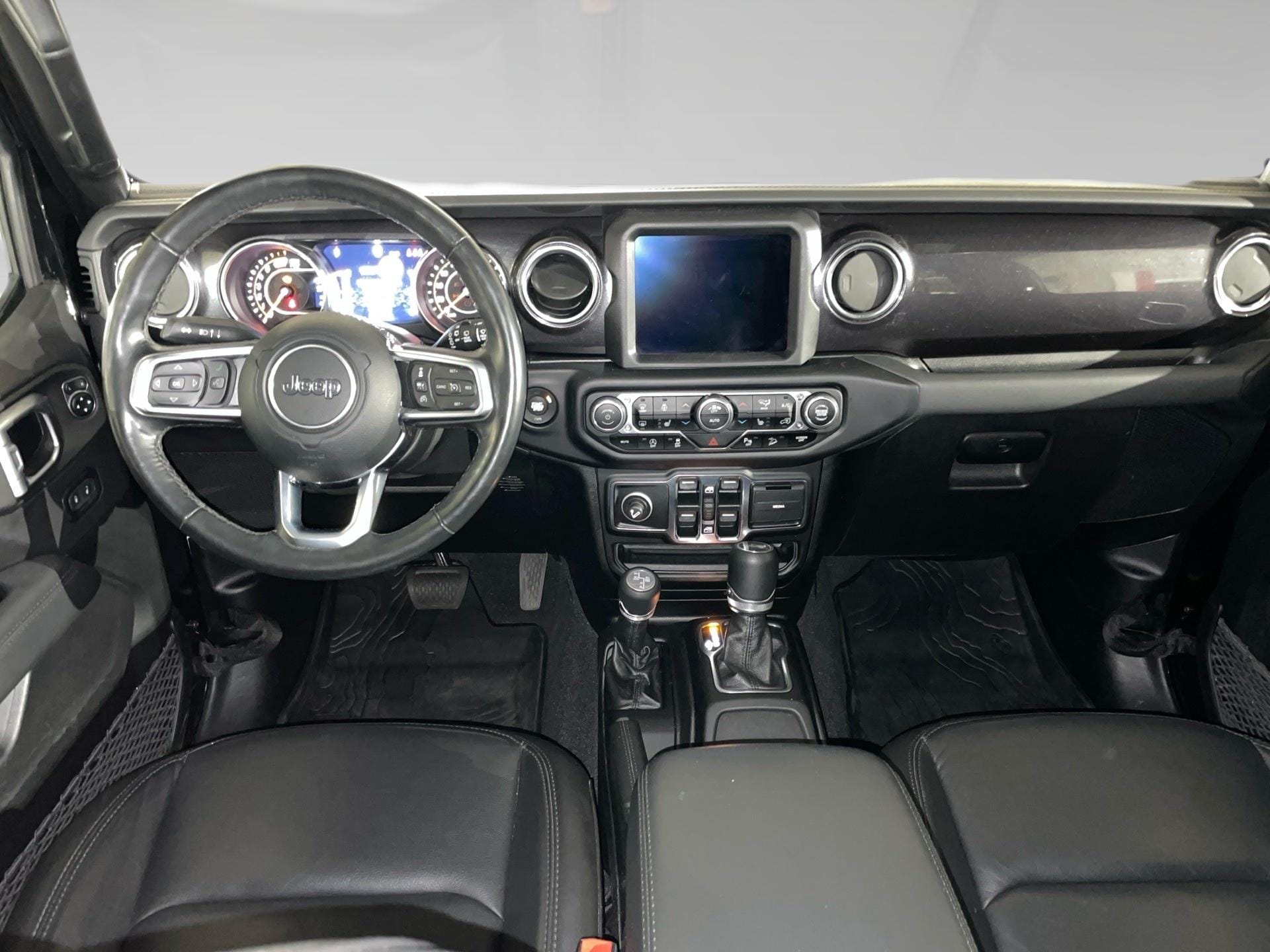 Jeep Wrangler Unlimited 2.0 Turbo 272hp AT8 4x4 Night Eagle - Photo 3