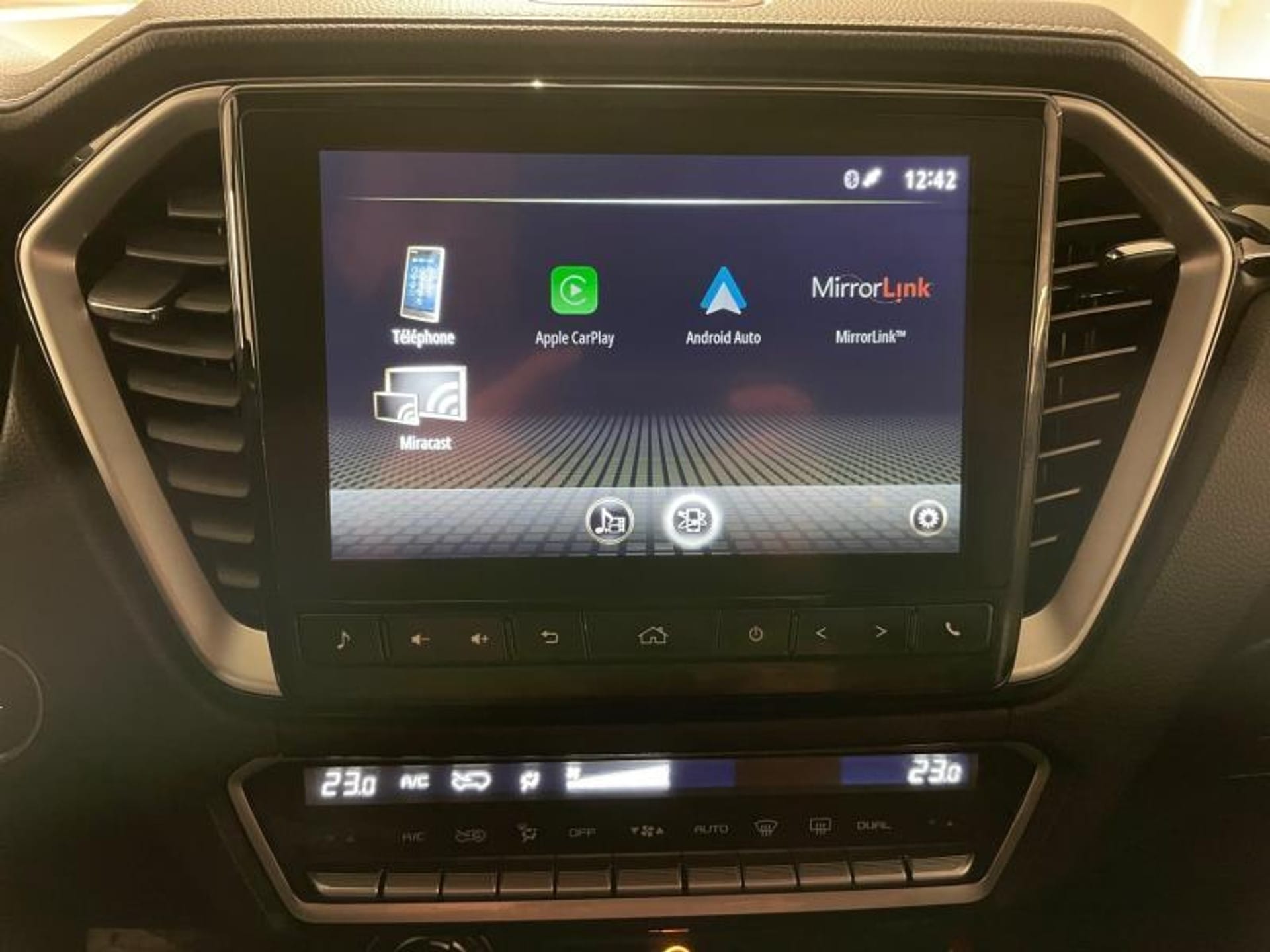 Isuzu D-Max D-MAX DC Euro6d L AT 4x4 - Photo 2