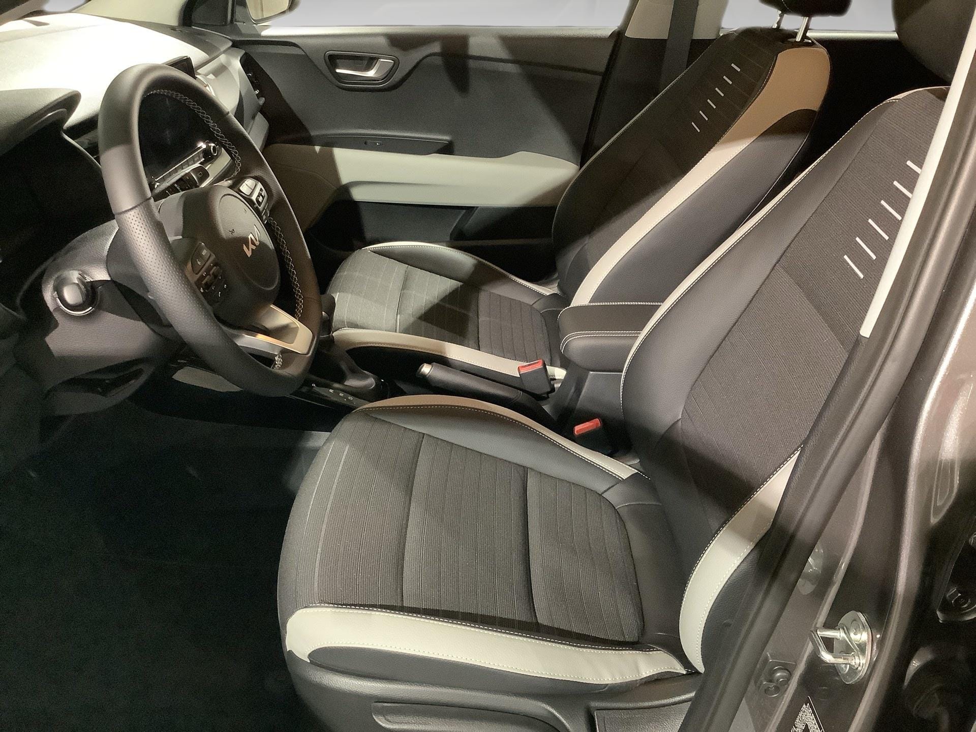 Kia Stonic 1.0 T 100 Inspire DCT - Photo 3