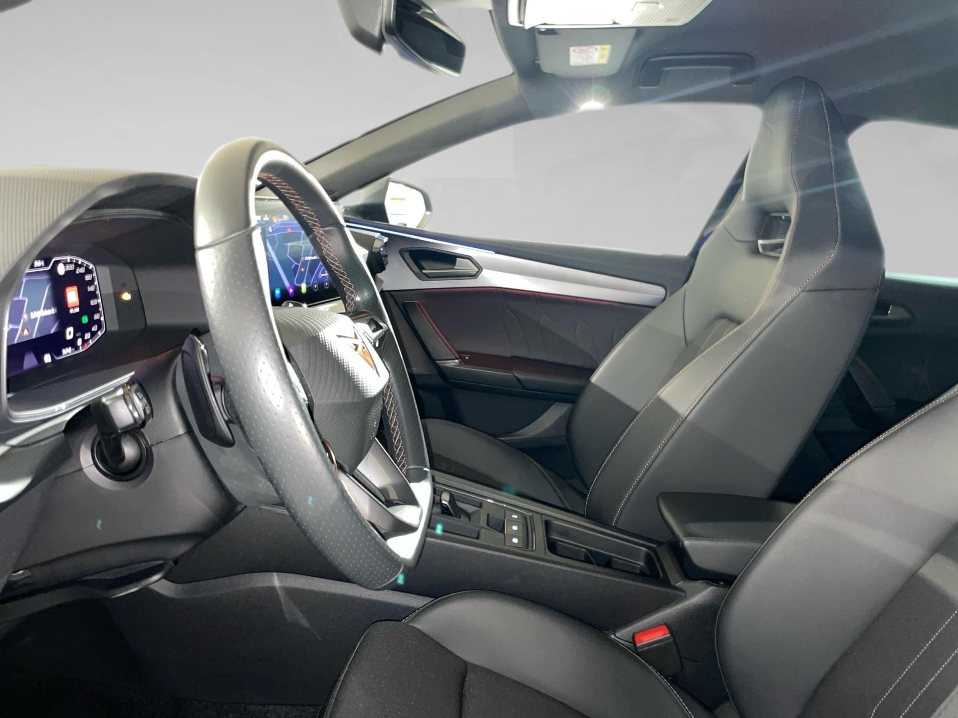 Cupra Leon 2.0 TSI EVO 221kW VZ DSG - Photo 3