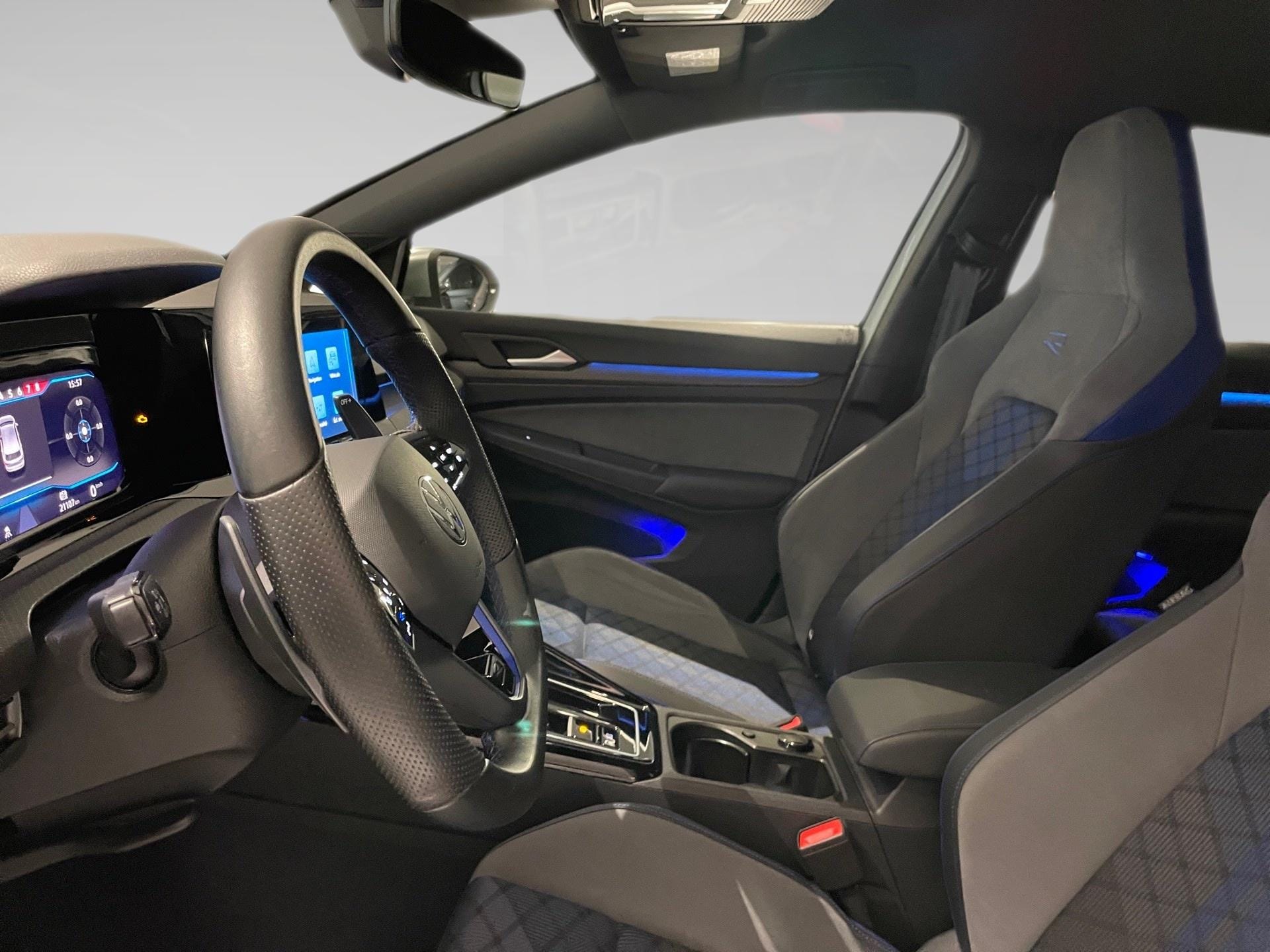 Volkswagen Golf 2.0 TSI OPF DSG 4MOTION R - Photo 3