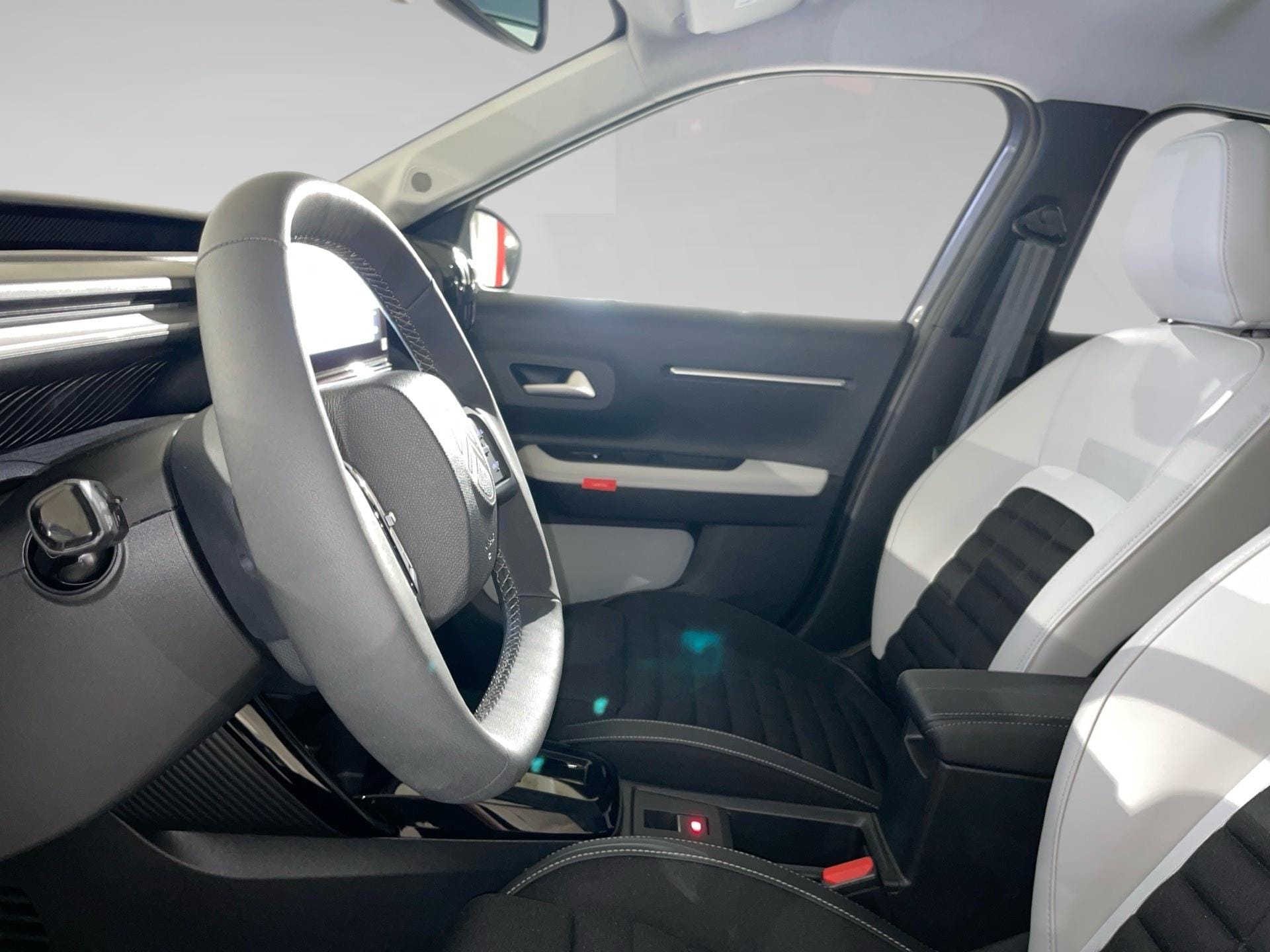 Citroën C3 Aircross Hybride 136 ëDCS6 MAX - Photo 3