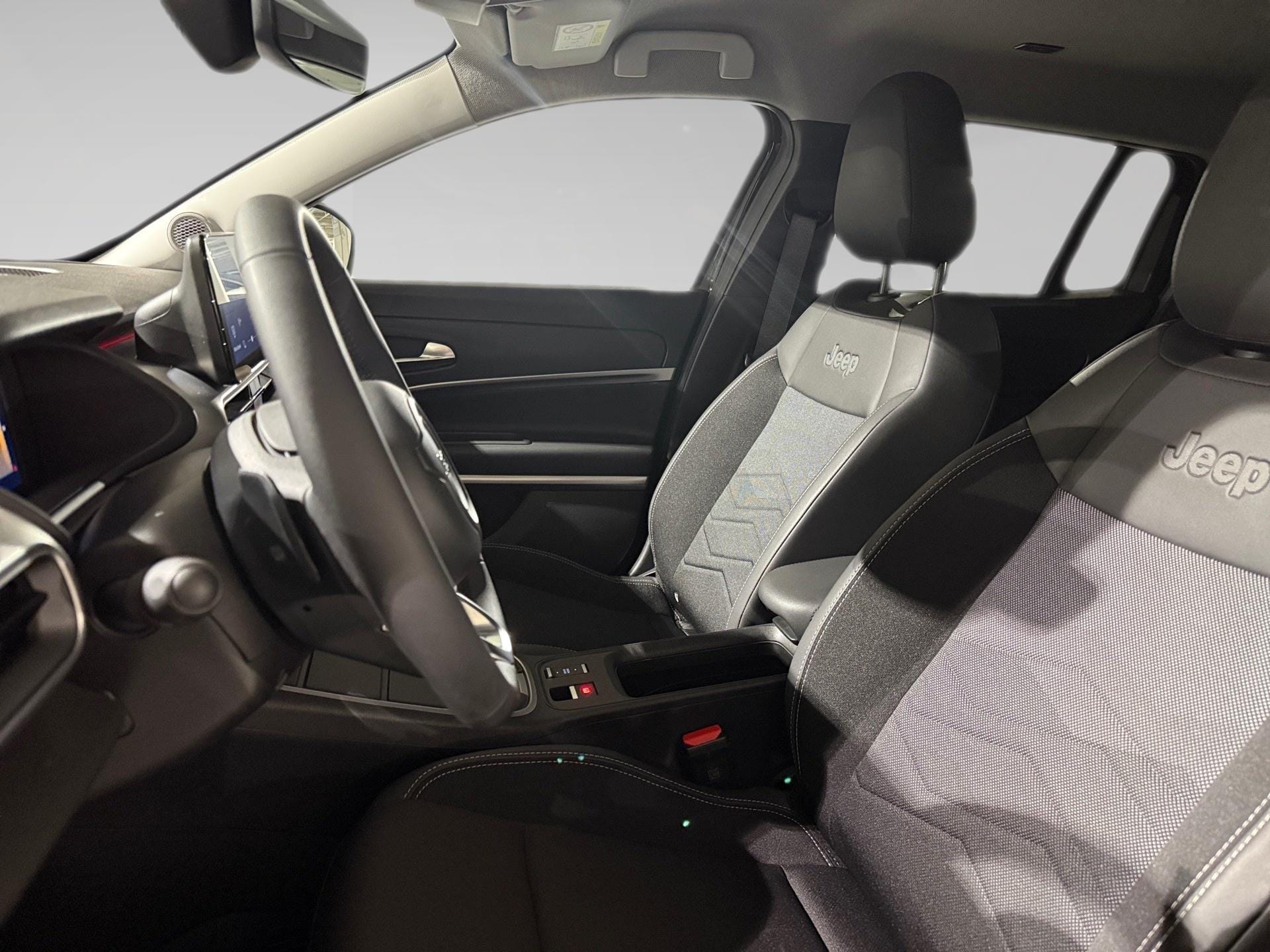 Jeep Avenger 1.2 Altitude MHEV - Photo 3