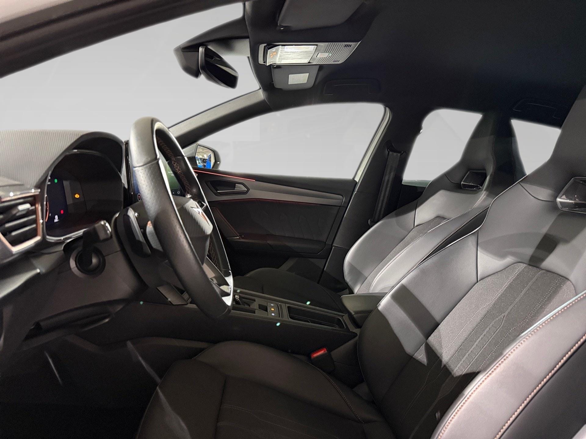 Cupra Leon 2.0 TSI EVO 221kW VZ DSG - Photo 2