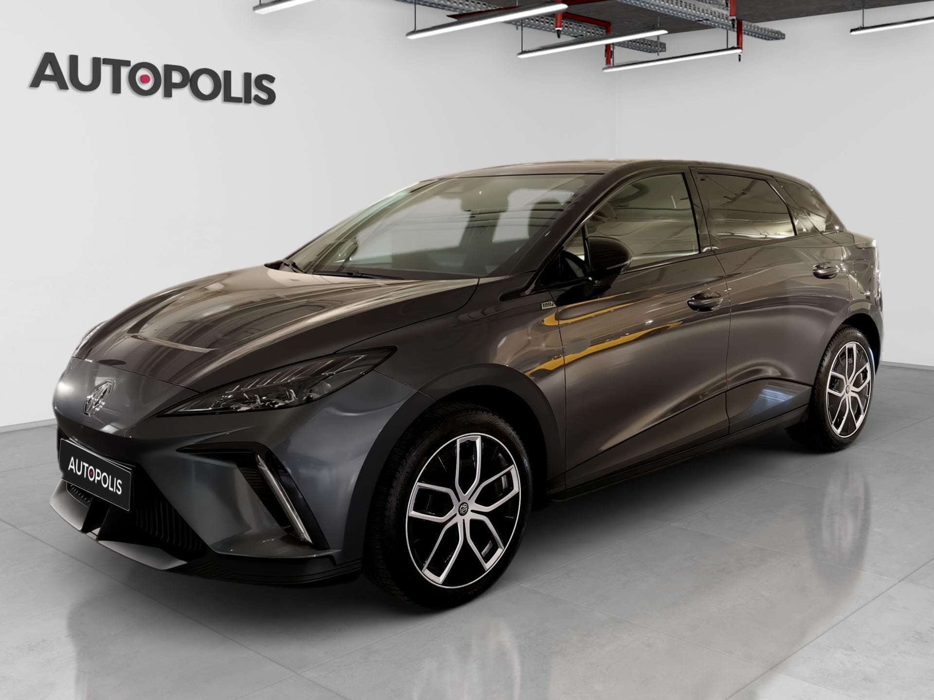 MG MG4 LUXUARY - Photo 1