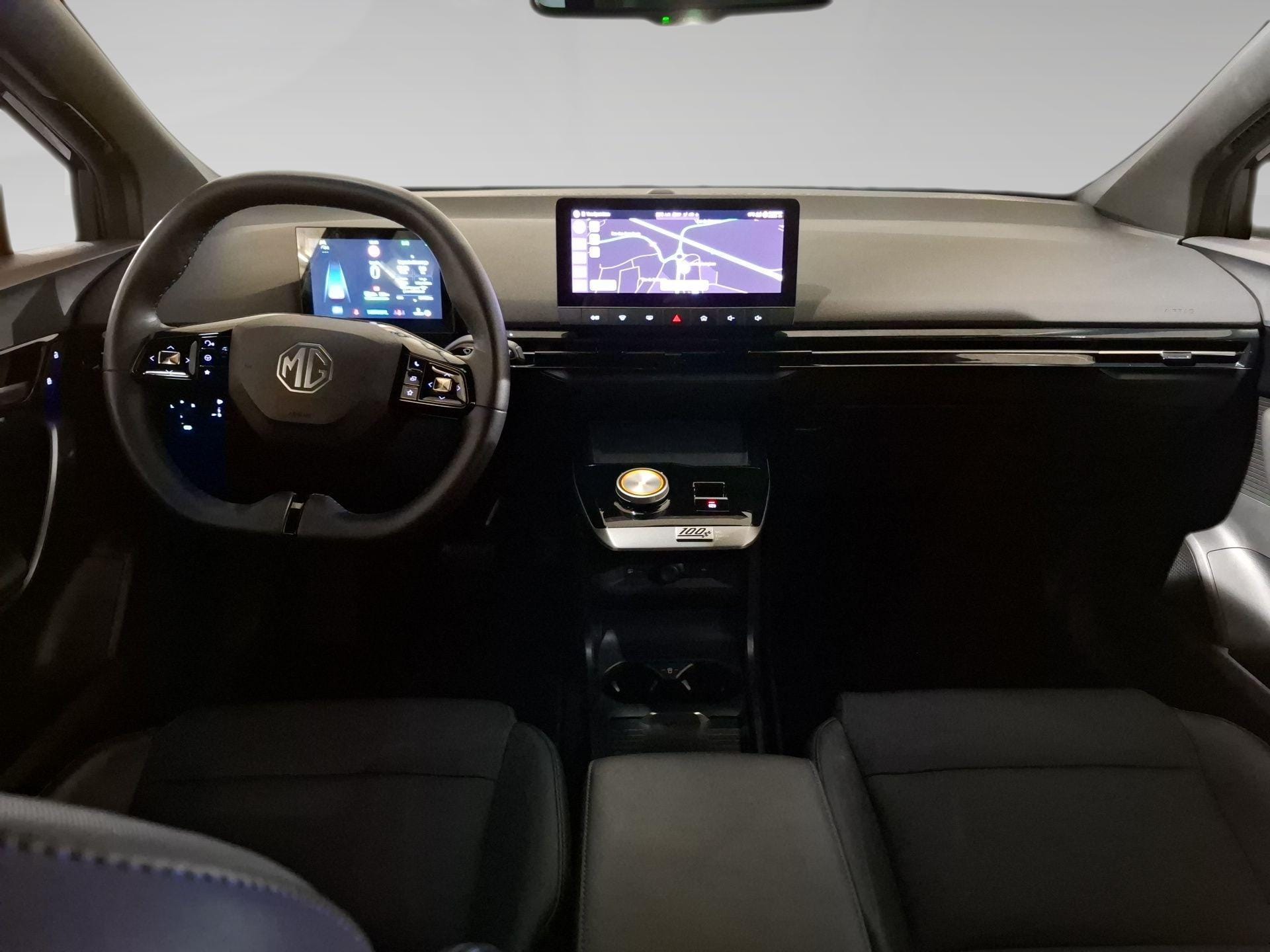 MG MG4 LUXUARY - Photo 2