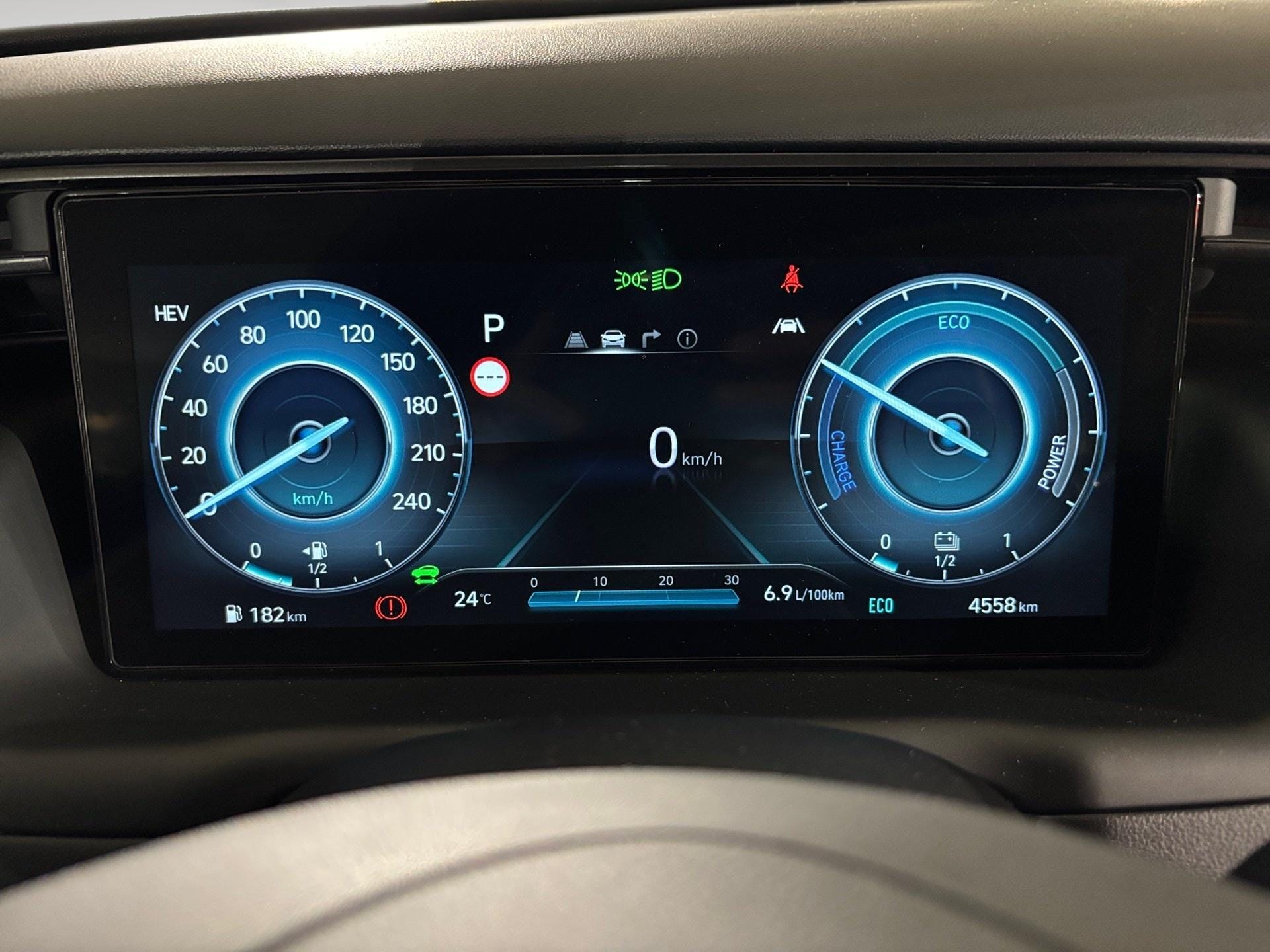 Hyundai TUCSON 1.6 N LINE PLUG IN HYBRID - Photo 2