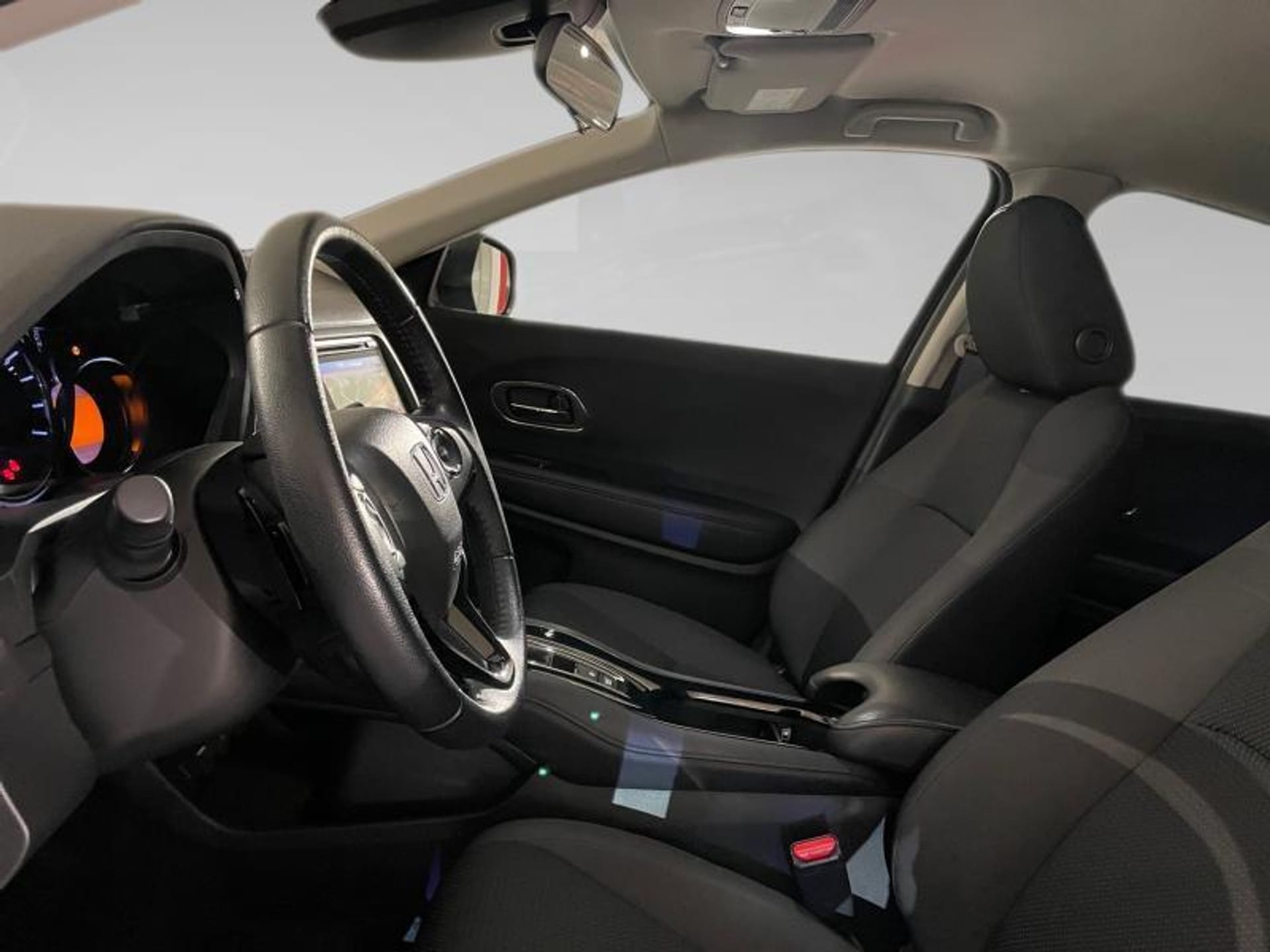 Honda HR-V 1.5 i-VTEC CVT Elegance - Photo 3