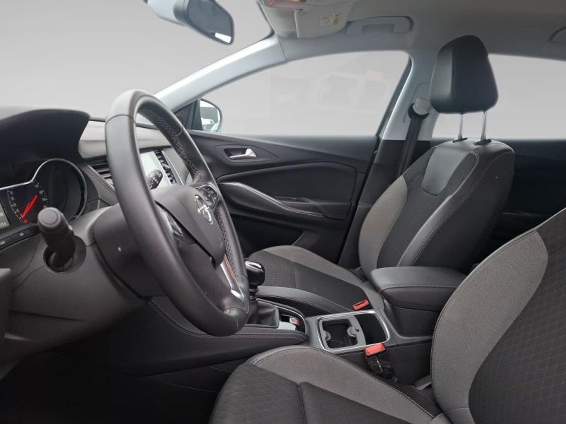 Opel Grandland X 1.5 Turbo ECOTEC D S/S MT6 Innovation - Photo 3