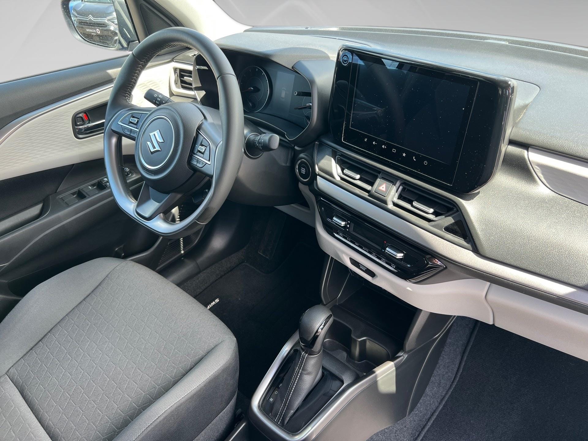 Suzuki Swift 1.2 Grand Luxe Xtra CVT - Photo 3