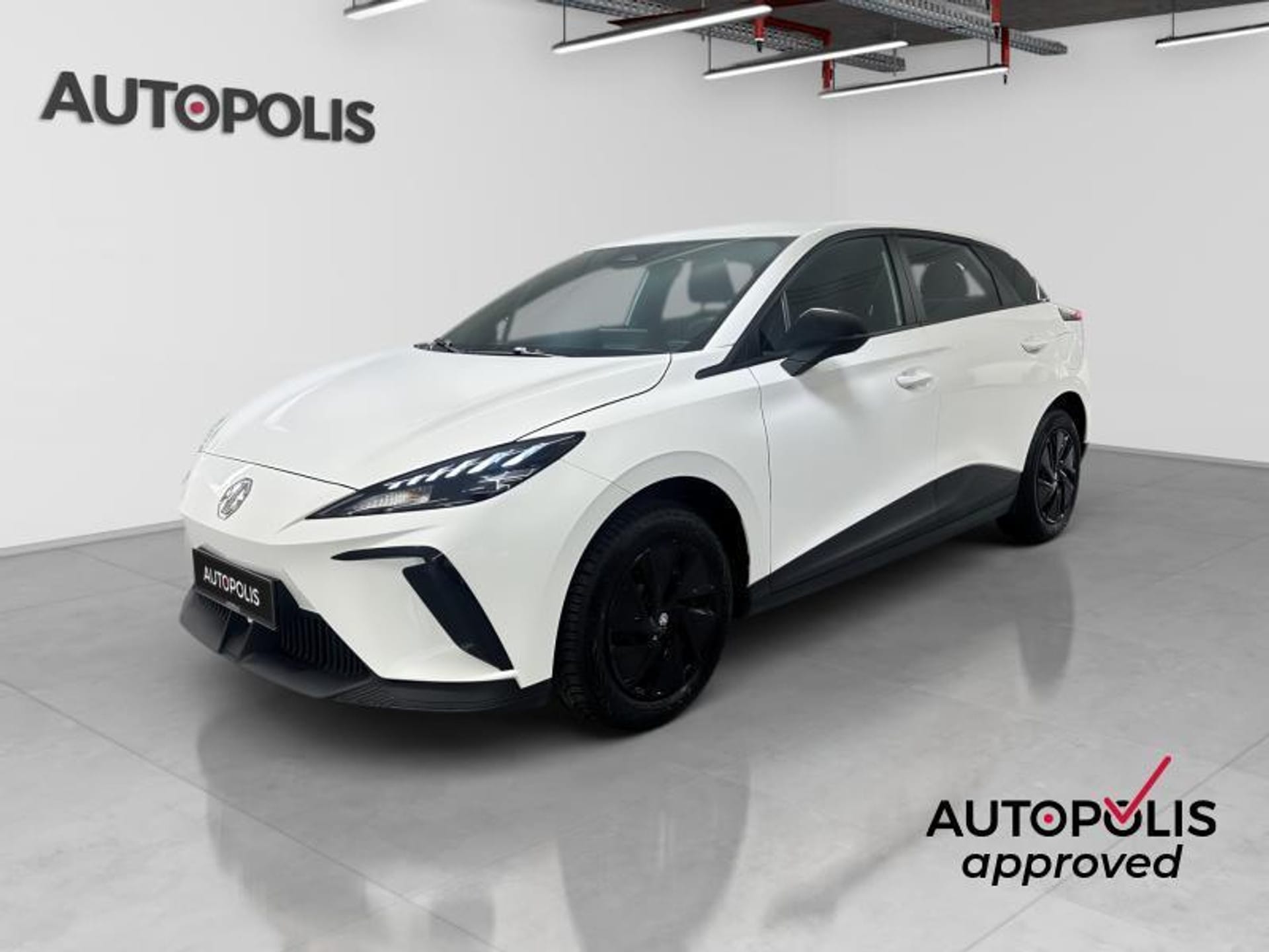 MG MG4 STANDARD - Photo 1