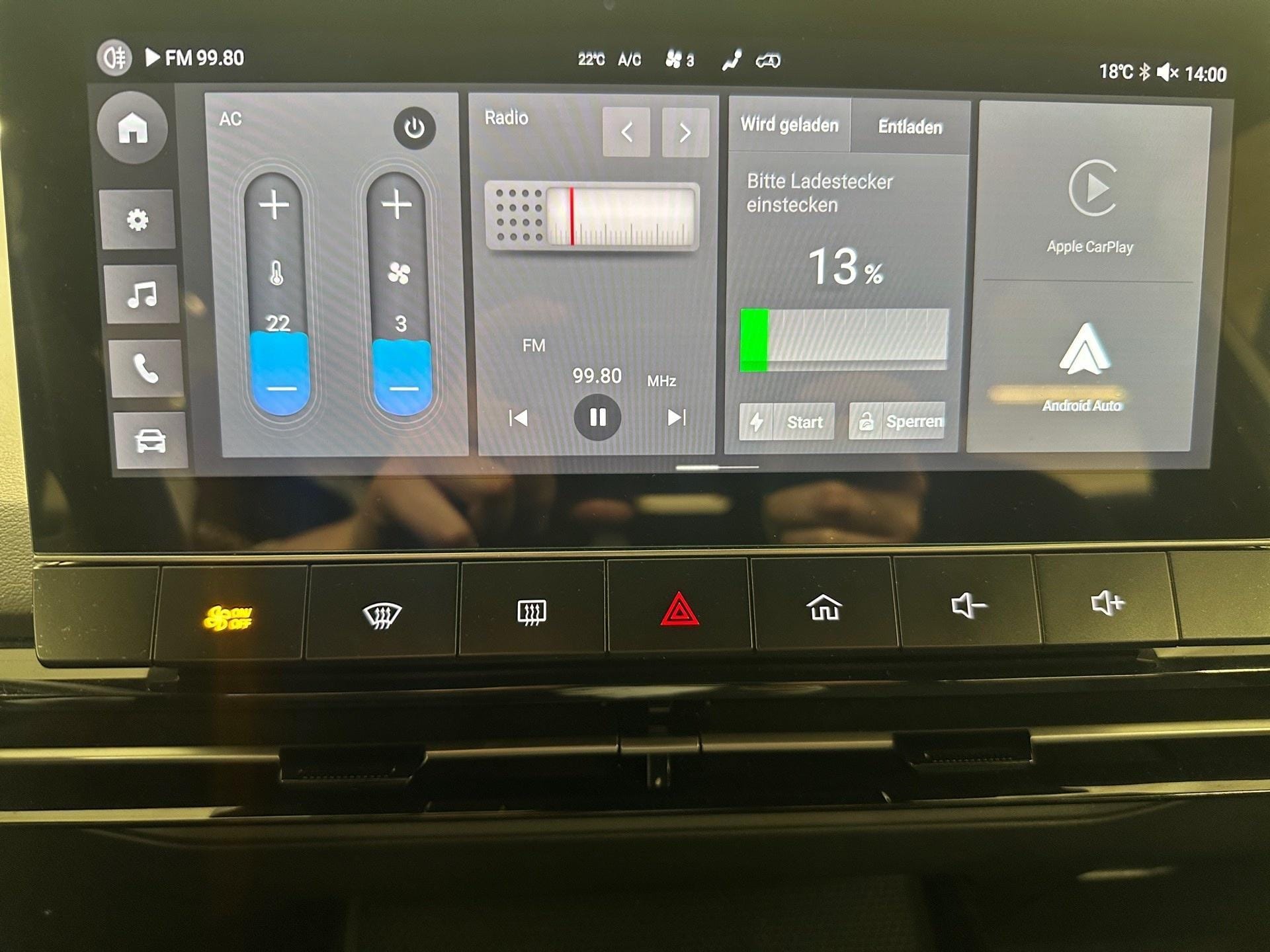 MG MG4 STANDARD - Photo 1