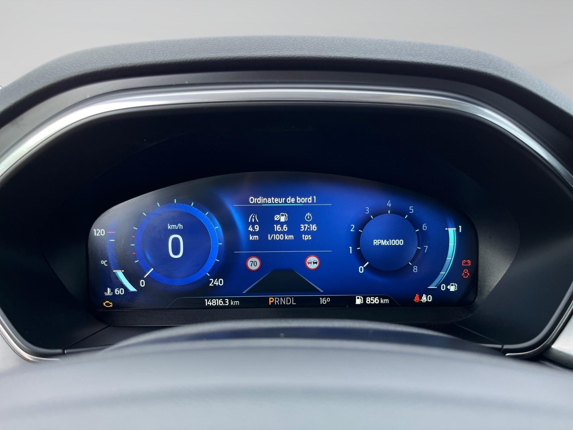 Ford Focus Titanium X - Photo 1