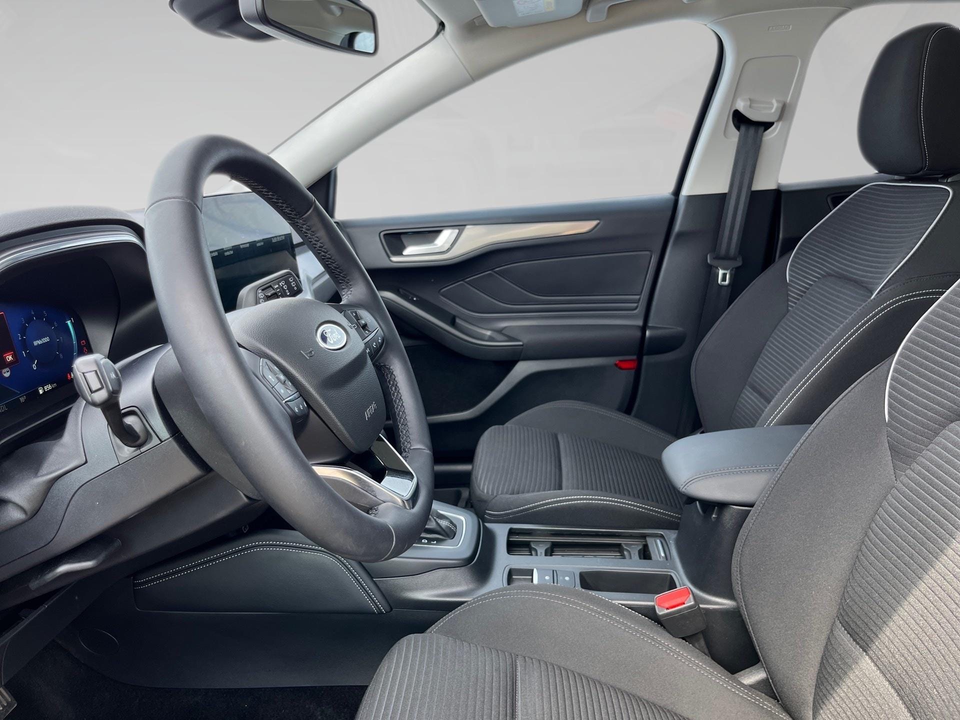 Ford Focus Titanium X - Photo 1