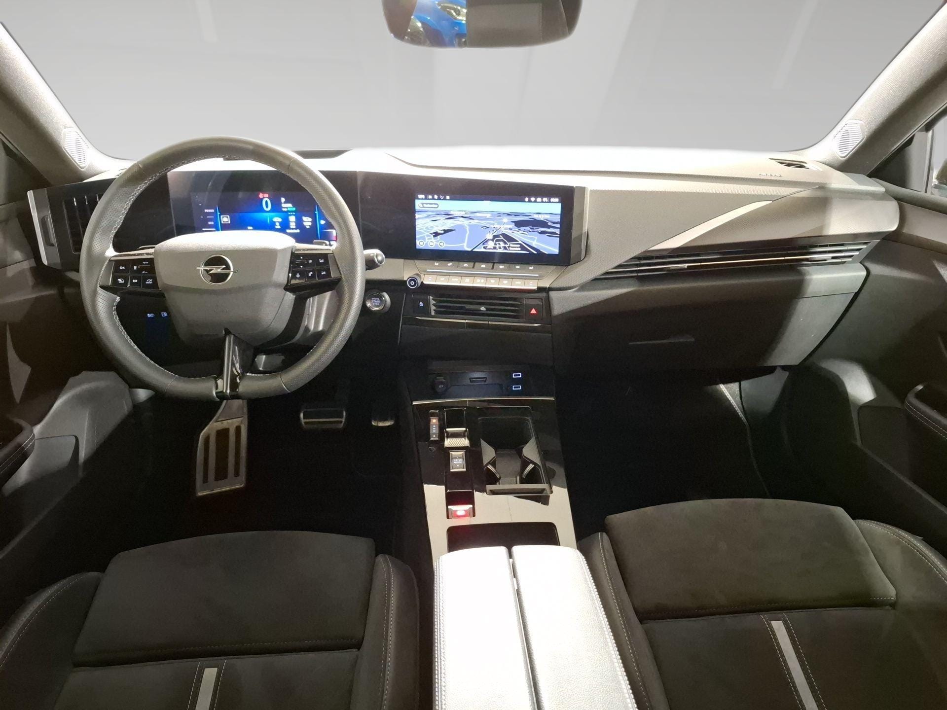 Opel Astra 1.6 GSe - Photo 1