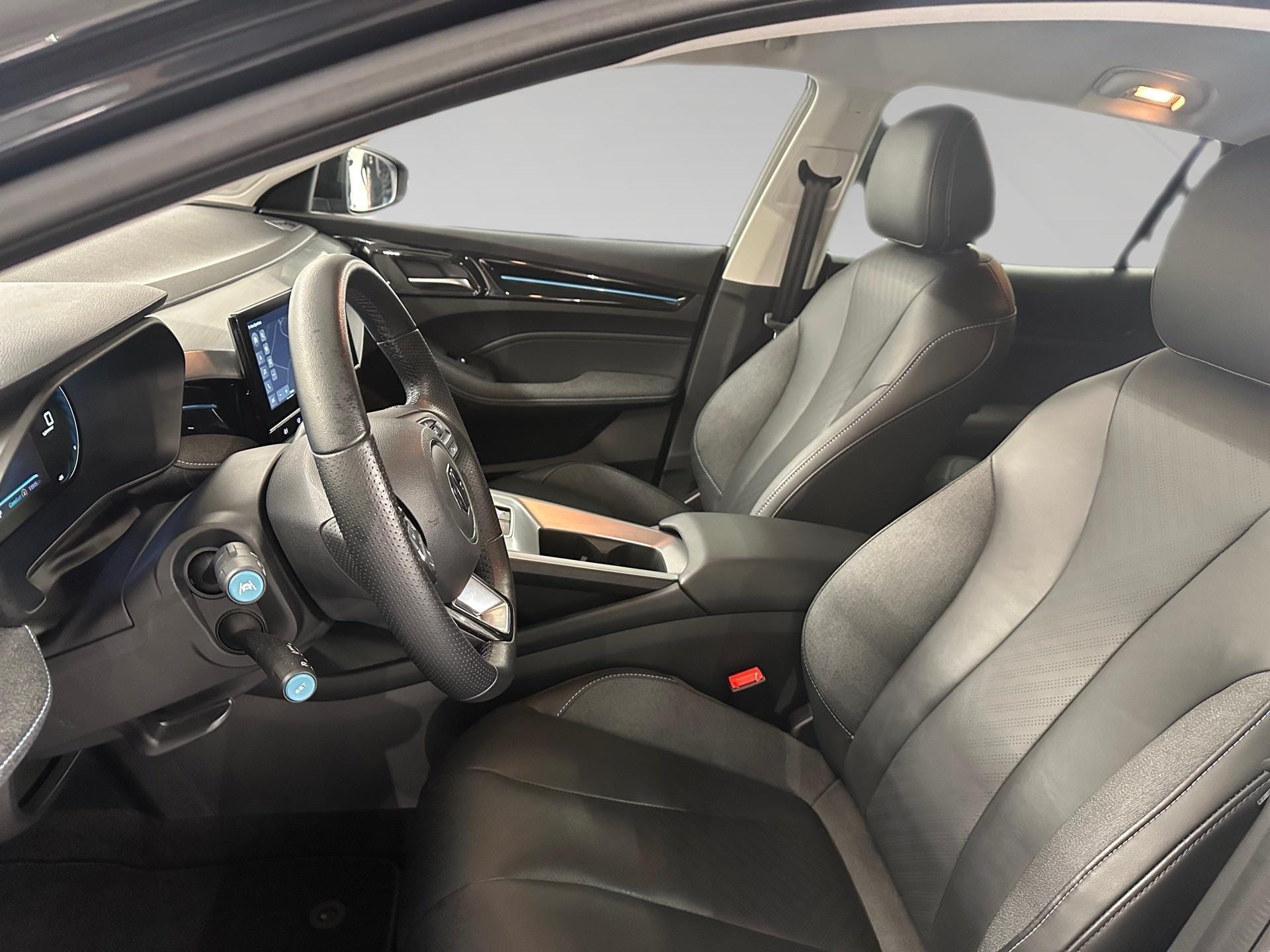 MG MG5 LUXURY - Photo 3