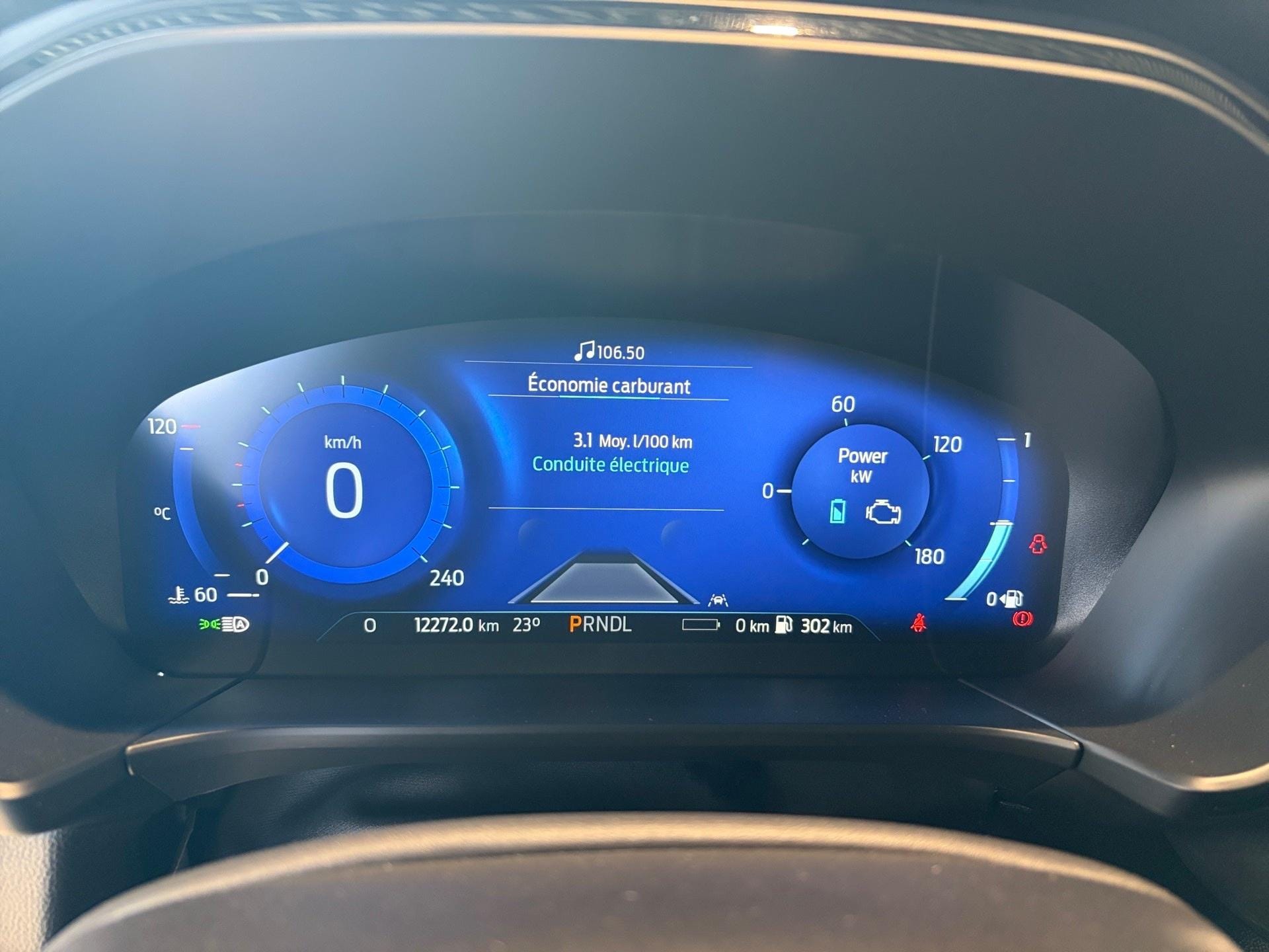 Ford Kuga 2.5i PHEV Aut. 165kW ST-Line - Photo 2