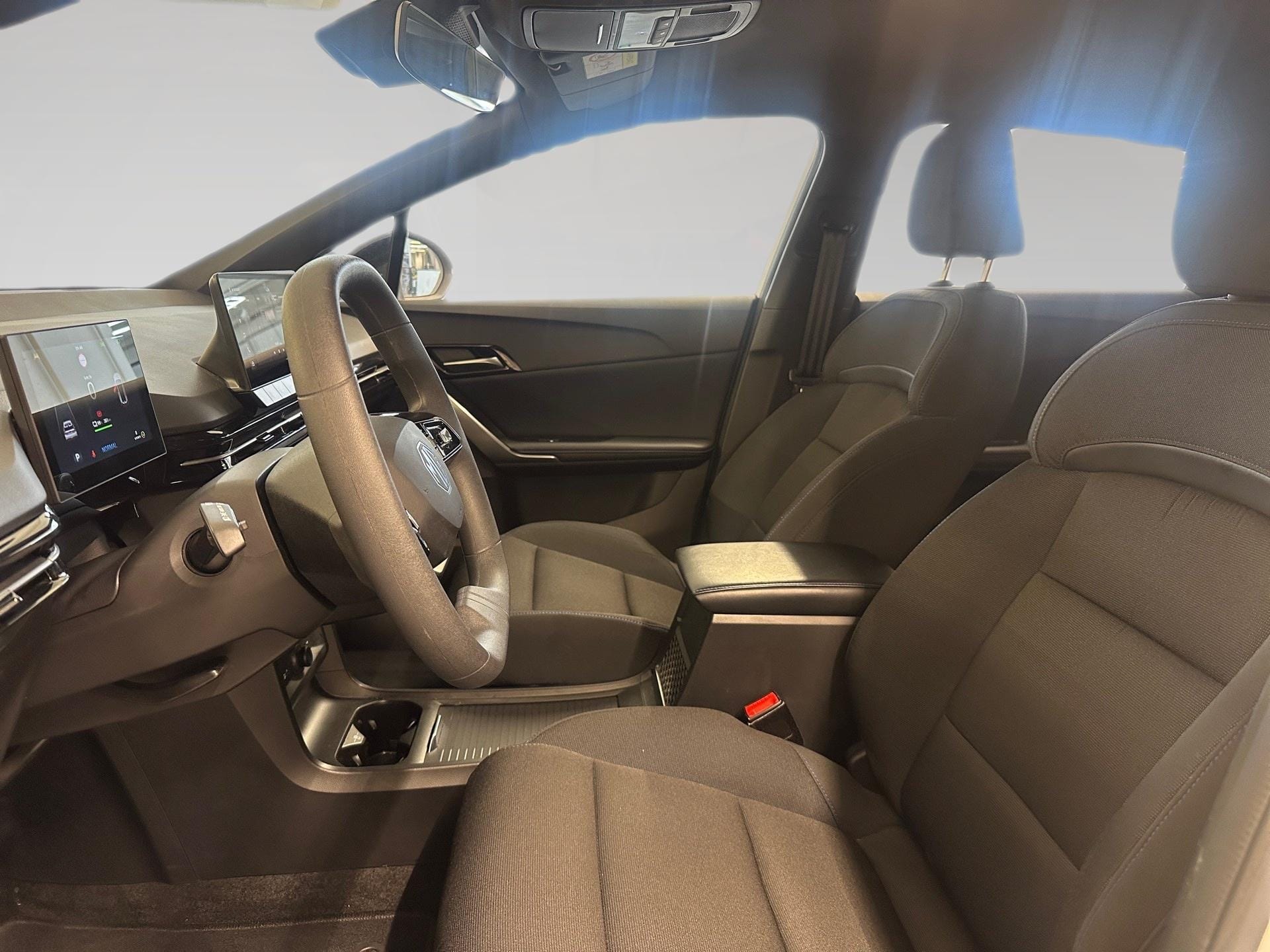 MG MG4 STANDARD - Photo 3