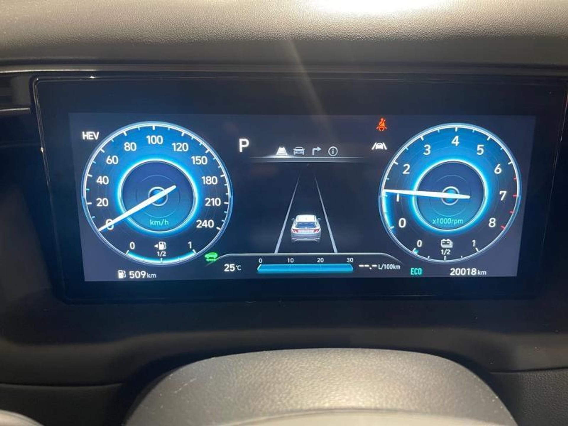 Hyundai TUCSON 1.6 Shine Plug-in AWD - Photo 2