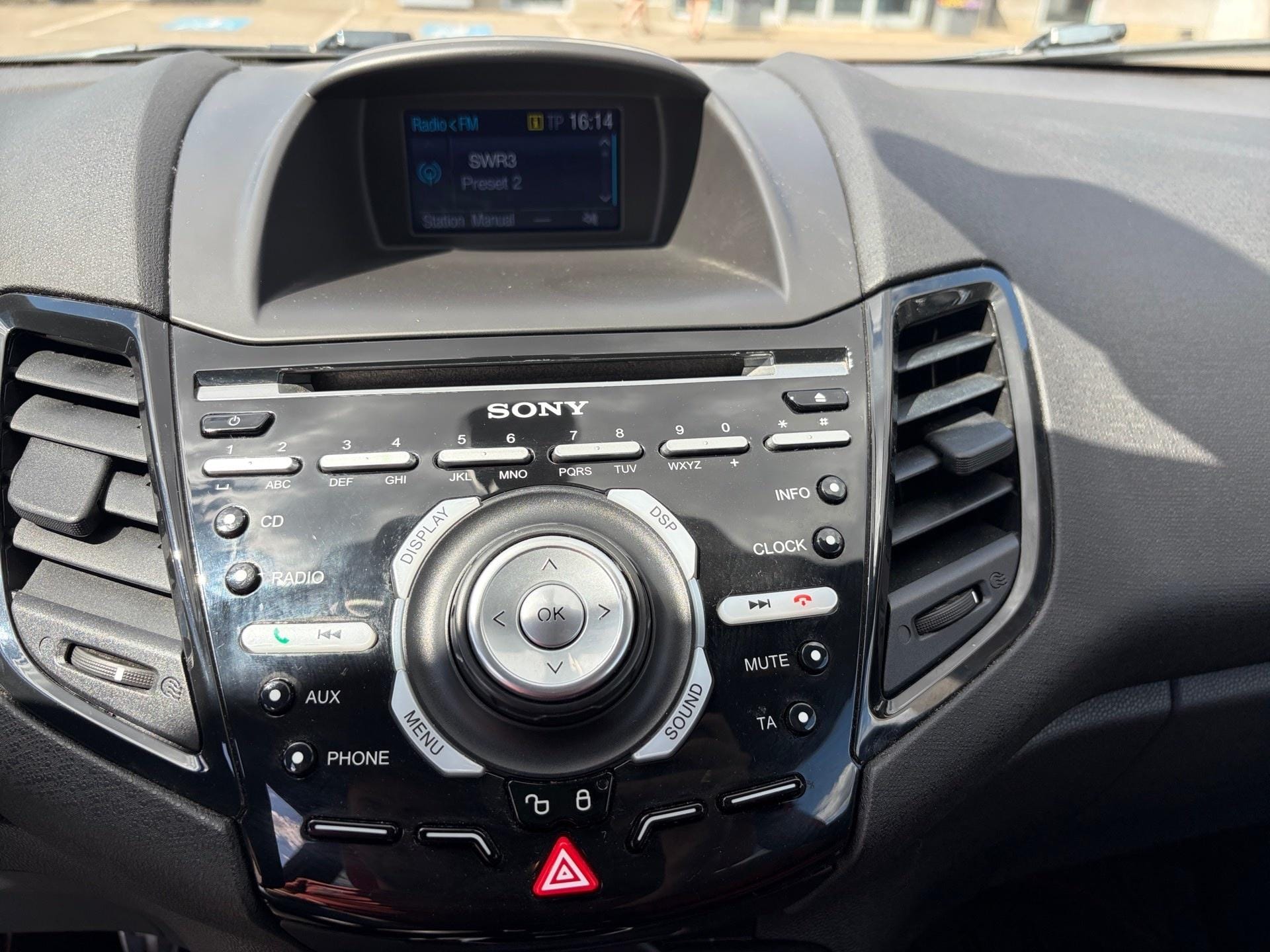 Ford Fiesta 1.6i Ecoboost 134kW ST2 - Photo 2