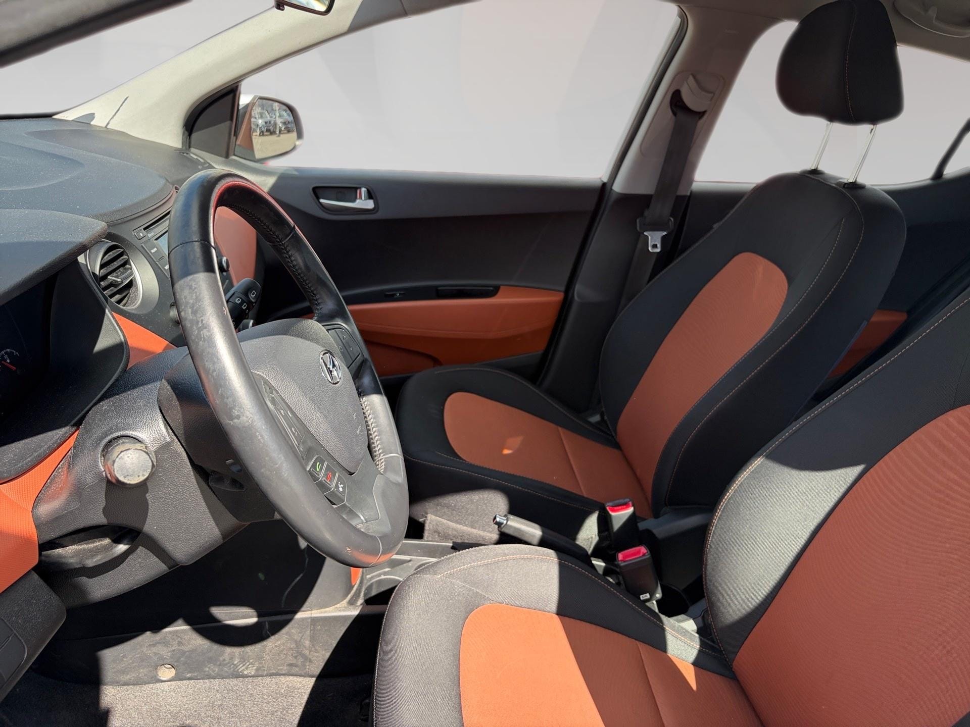 Hyundai i10 1.0 Classic Automatik - Photo 3