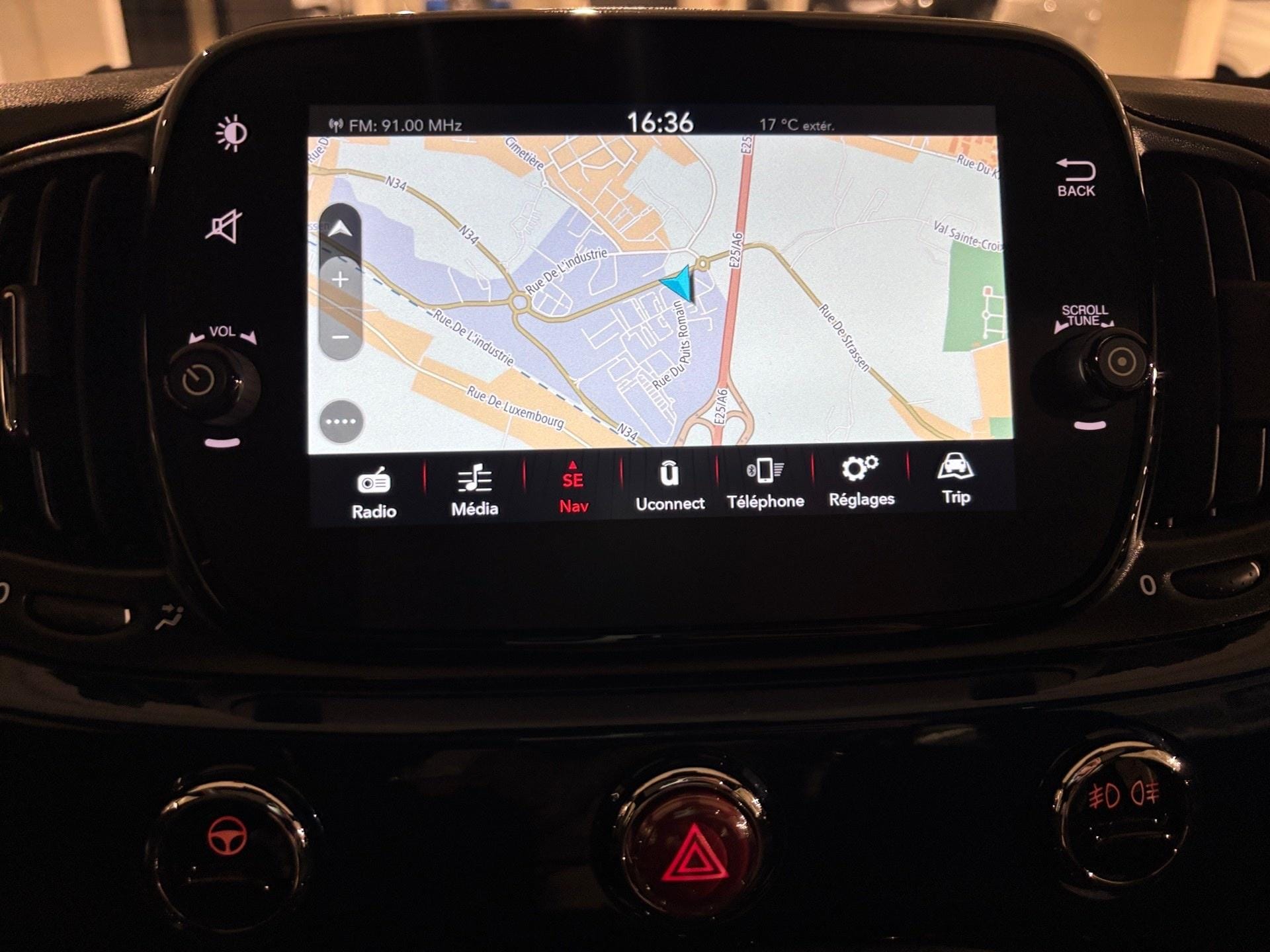 Fiat 500 1.0 Hybrid 70 - Photo 2
