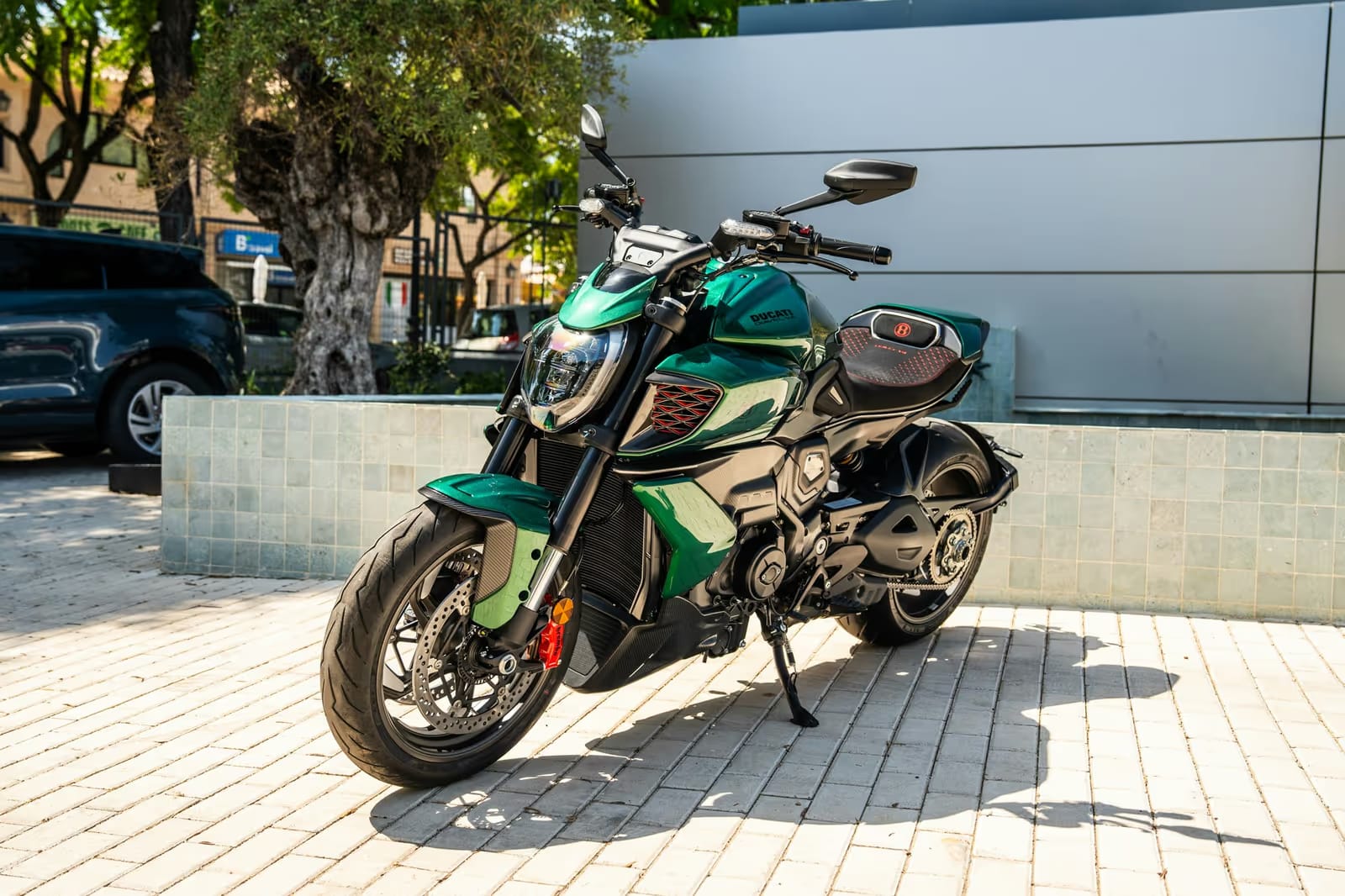 Ducati Diavel Diavel for Bentley - Photo 1