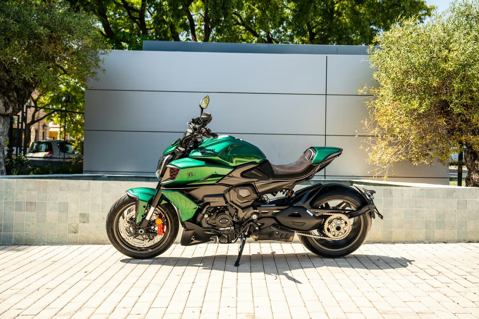 Ducati Diavel Diavel for Bentley - Photo 1