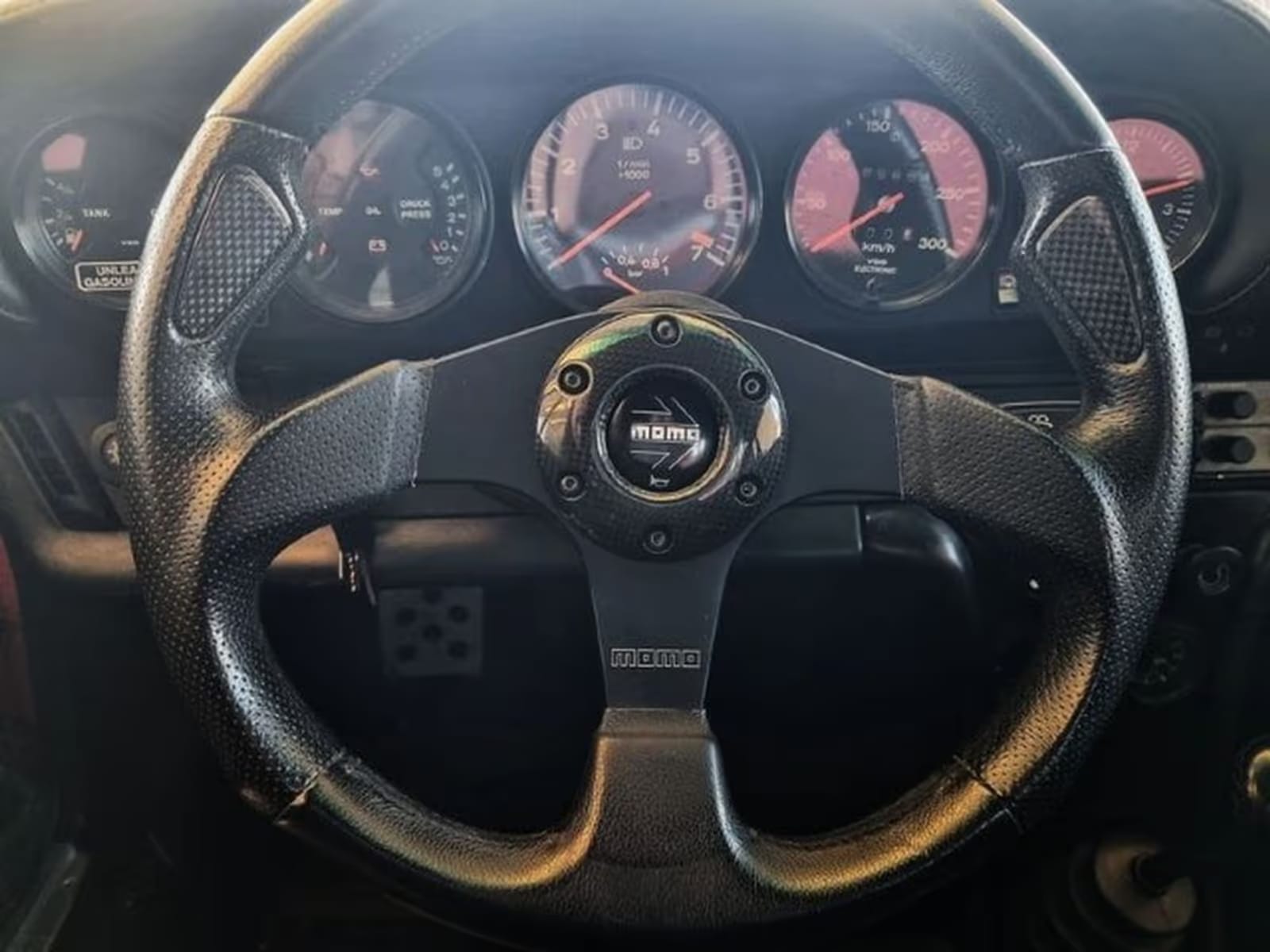 Porsche 911 Turbo (930) - Photo 1