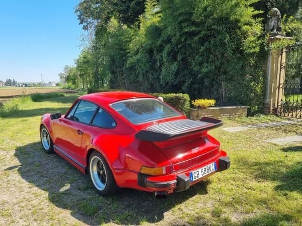 Porsche 911 Turbo (930) - Photo 3