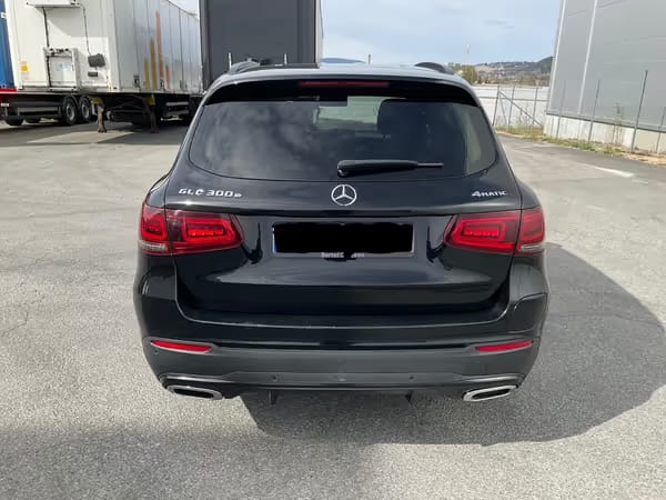 Mercedes-Benz GLC 300 - Photo 3