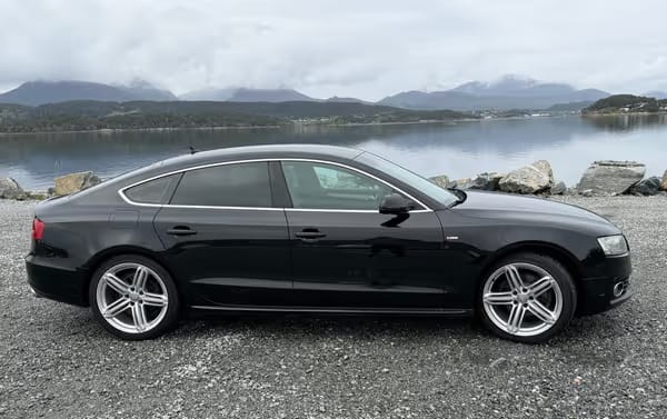 Audi A5 - Photo 2
