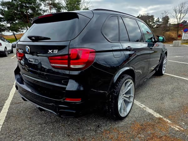 BMW X5 - Photo 3