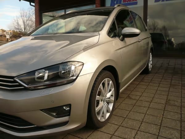 Volkswagen Golf - Photo 2