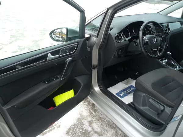Volkswagen Golf - Photo 3