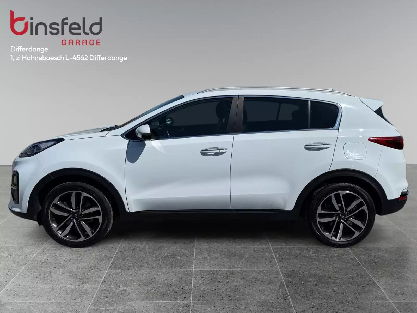 Kia Sportage 1.6T Black Edition - Photo 1