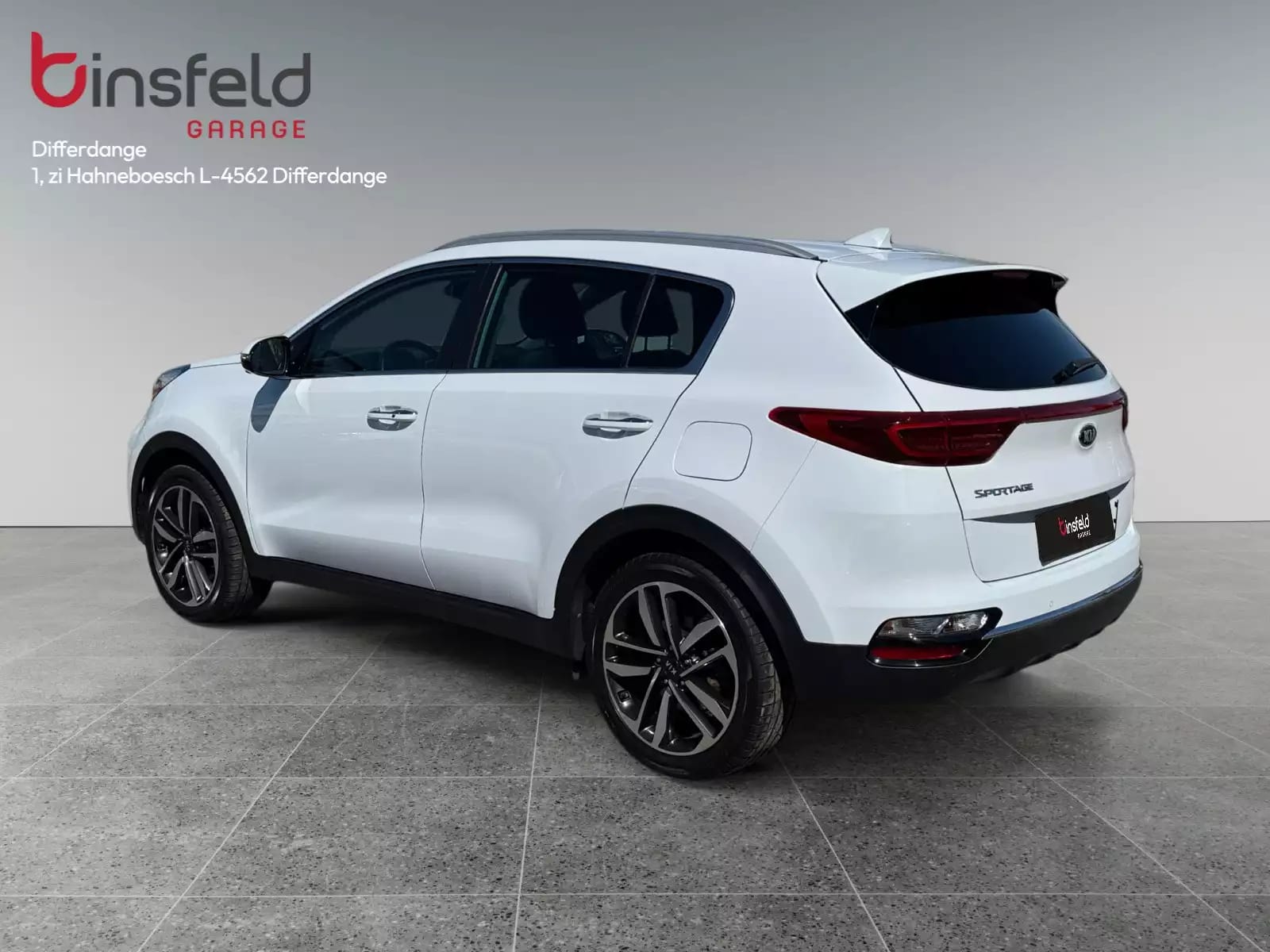 Kia Sportage 1.6T Black Edition - Photo 1