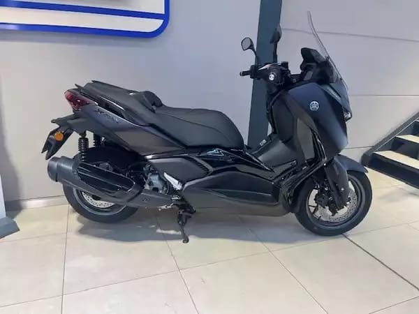 Yamaha X-Max 300 Tech Max + - Photo 2