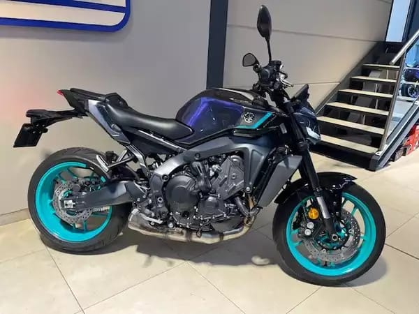 Yamaha MT-09 Y-AMT - Photo 3
