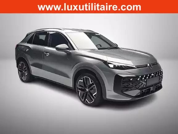 Volkswagen T-Roc 1.5 eTSi 150 DSG R-Line - Photo 1