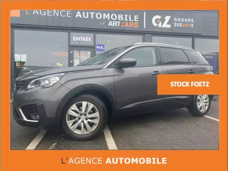 Peugeot 5008 7 places - Photo 1