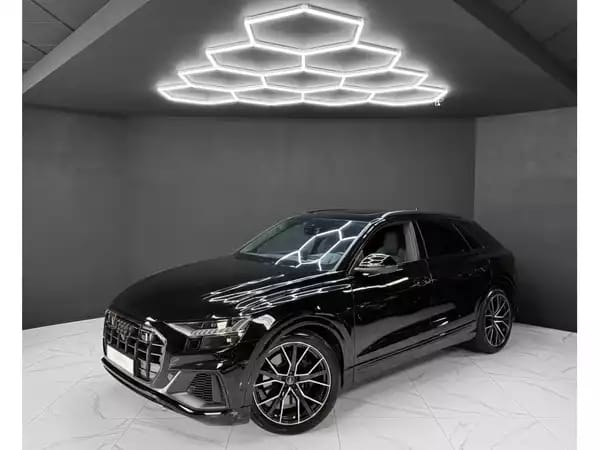 Audi SQ8 4.0 TFSI / MATRIX / B&O / PANO / HEAD-UP / 360° - Photo 1